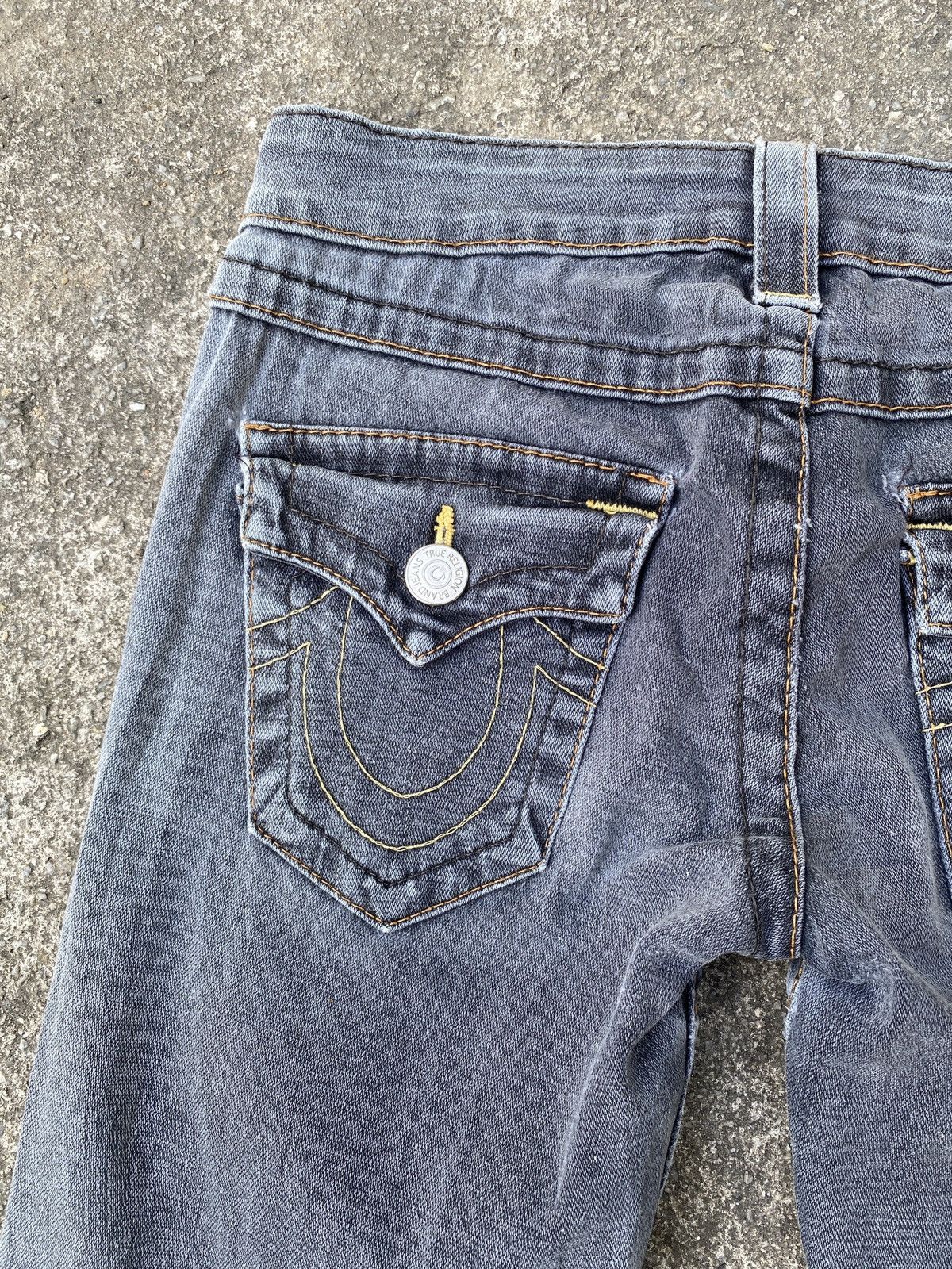 Japanese Brand × Le Grande Bleu (L.G.B.) × True Religion True Religion Flare Distressed Denim Size 26" / US 2 / IT 38 - 15 Thumbnail
