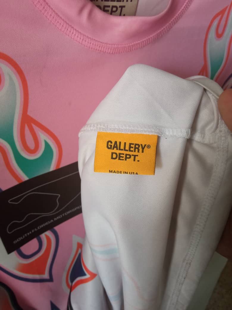 Gallery Dept. *MIAMI EXCLUSIVE* F1 GALLERY DEPT. TEE Size US M / EU 48-50 / 2 - 7 Thumbnail