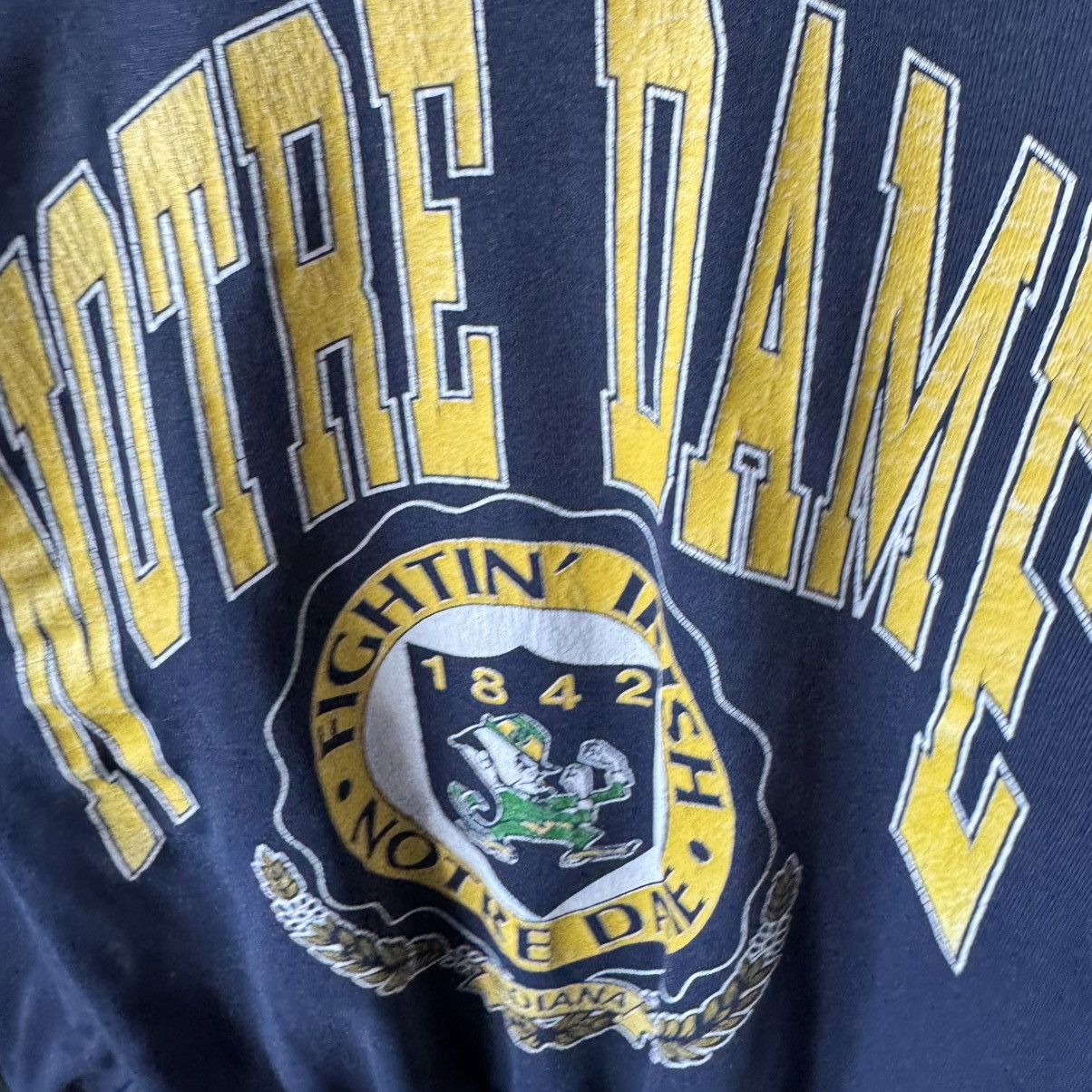 Nutmeg Vintage 90s Notre Dame Irish Nutmeg Sweatshirt Size US M / EU 48-50 / 2 - 10 Thumbnail