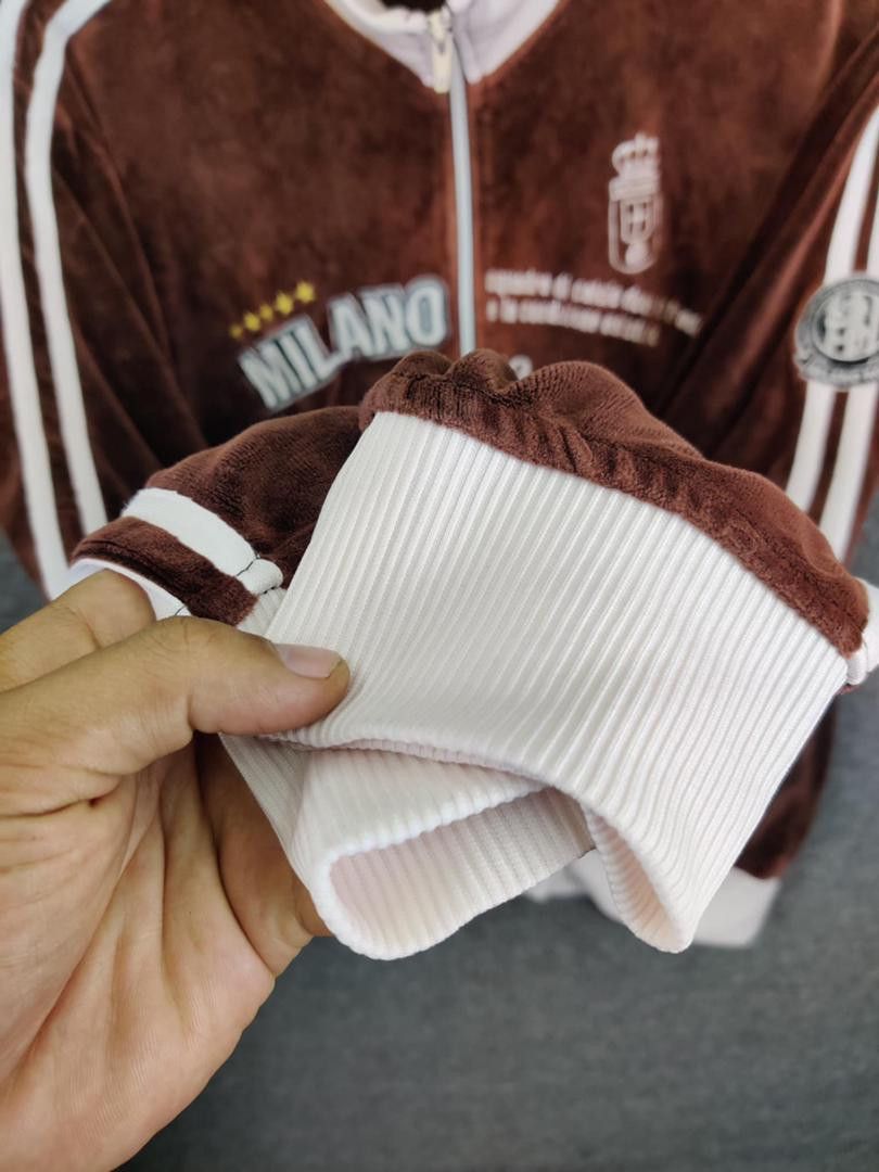 Vintage Vintage Milano Football Track Jacket Size US L / EU 52-54 / 3 - 11 Thumbnail