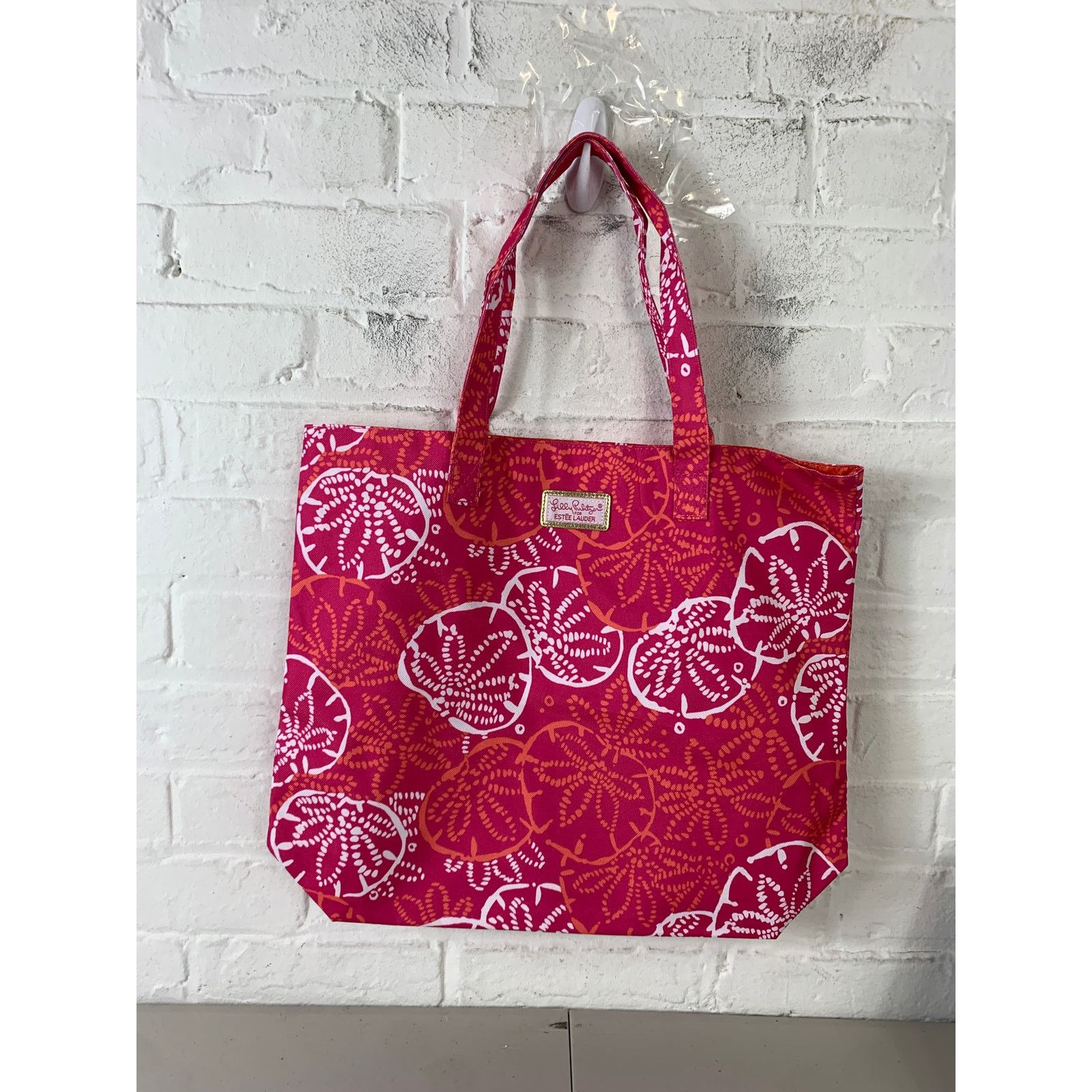 Lilly pulitzer estee lauder tote hotsell