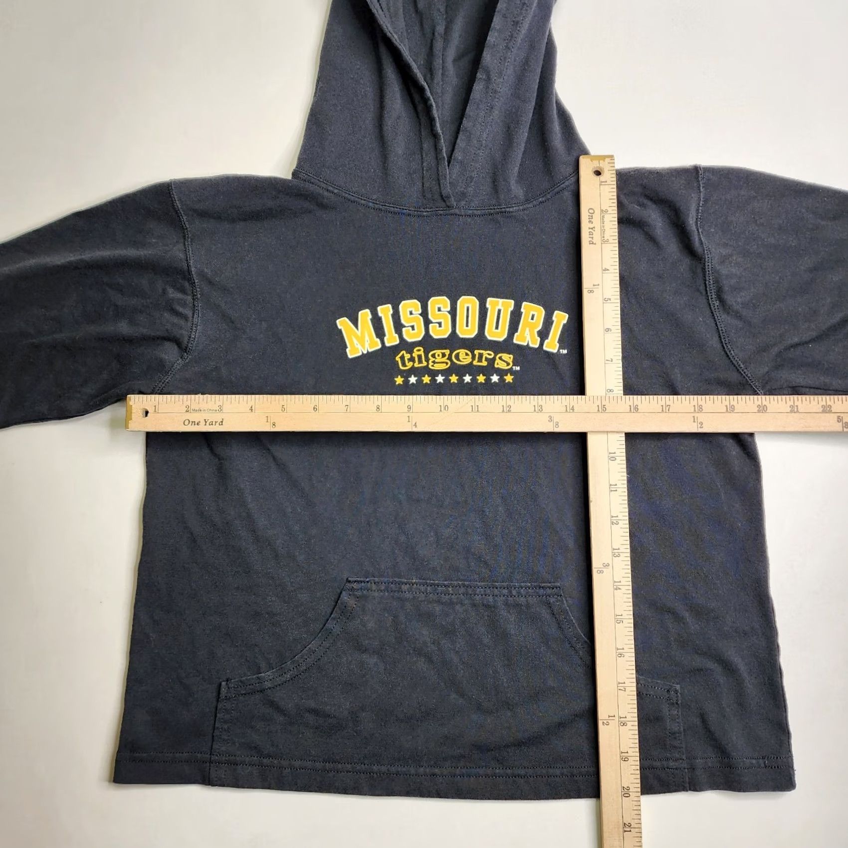 Vintage VINTAGE Dodger Missouri Tigers Crop Hoodie Sweatshirt Womens Size S Black Tiger Pullover Sweatshirt Gender: Women Size S / US 4 / IT 40 - 5 Thumbnail