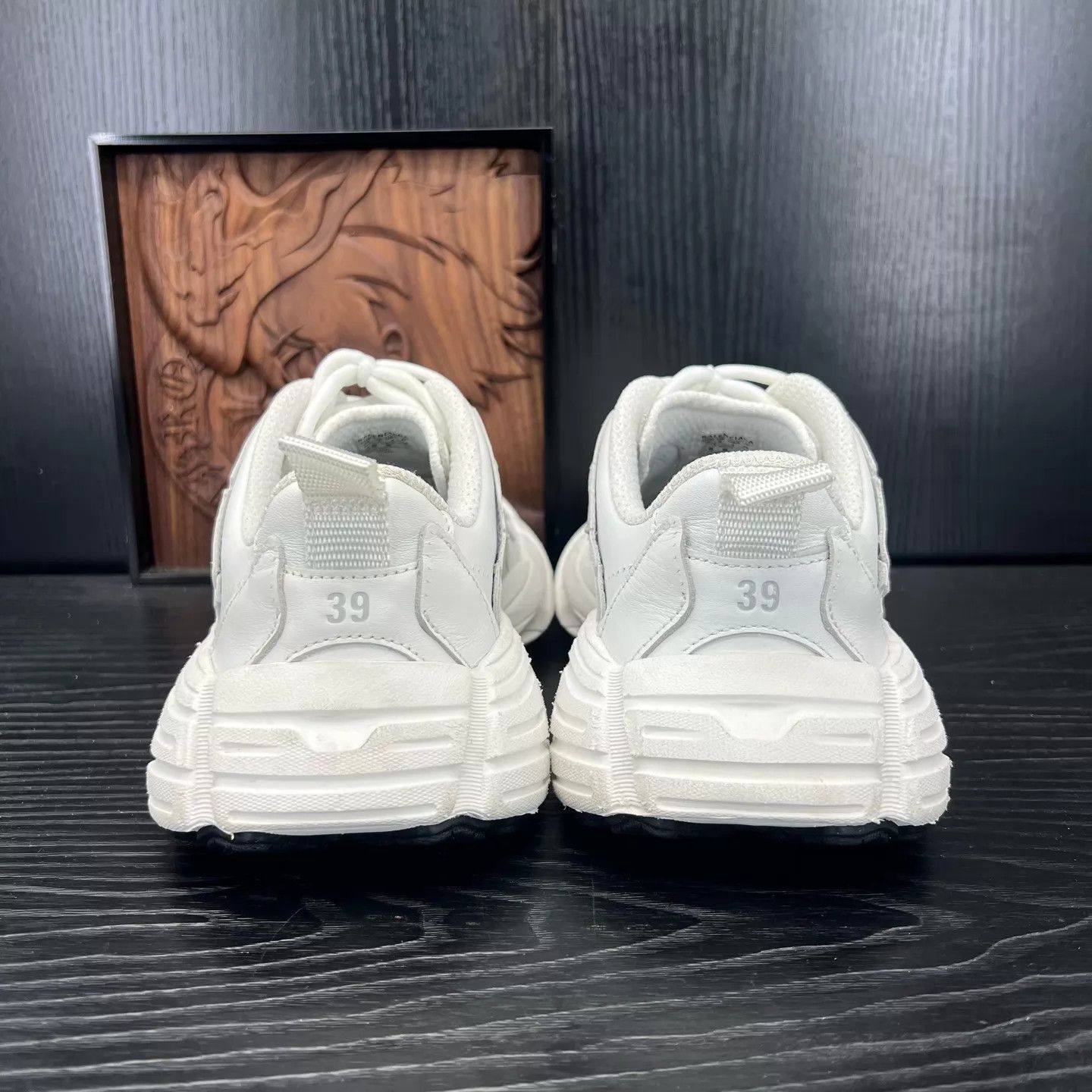 Balenciaga Balenciaga Monday White 39 Like New w/ Box & Accs Size US 9 / IT 39 - 4 Thumbnail