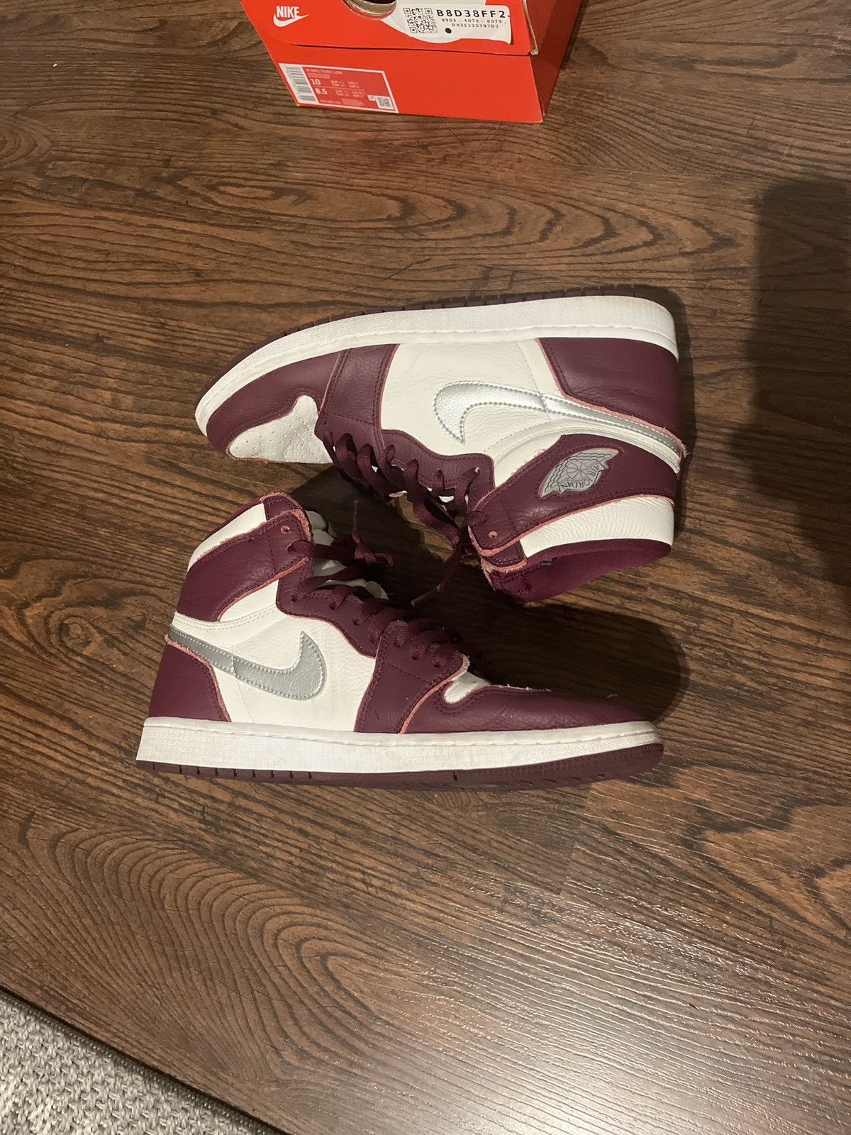Jordan Brand × Nike Jordan 1 High OG Bordeaux Size US 12 / EU 45 - 1 Thumbnail