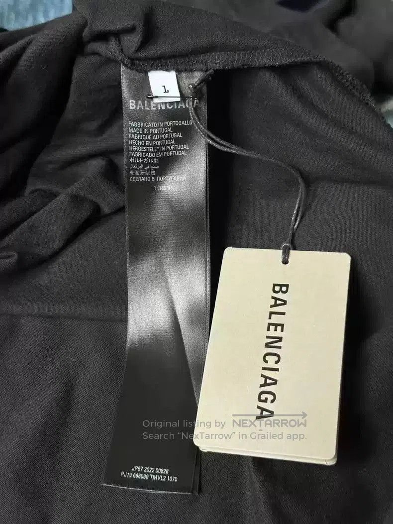 Balenciaga Balenciaga wfp Charity Leave Two Items. Size US S / EU 44-46 / 1 - 4 Thumbnail