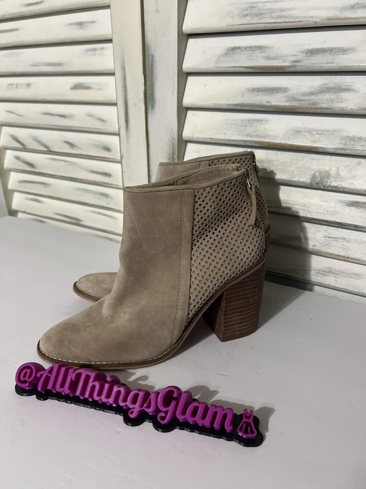 Steve Madden Steve Madden Beige Suede Ankle Boots Back Block Heel 7 Size US 7 / IT 37 - 3 Thumbnail