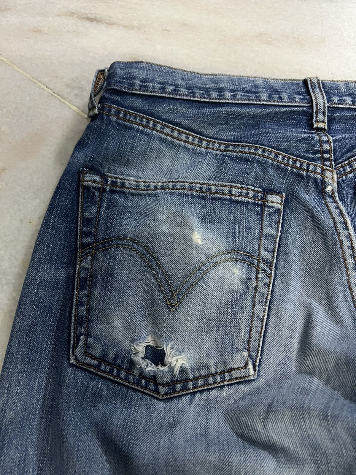 Levi's × Levi's Vintage Clothing 💥Baggy💥Vintage Levis 504 Light Wash Distress Jean Size US 27 - 15 Thumbnail