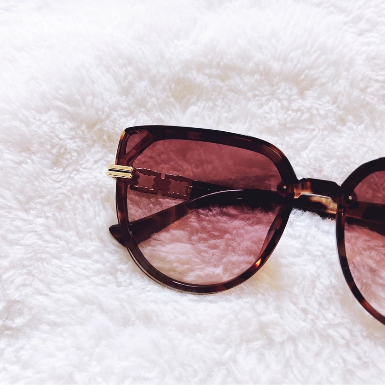 Other Liana Tortoise Brown Sleek Sunglasses Size ONE SIZE - 2 Thumbnail