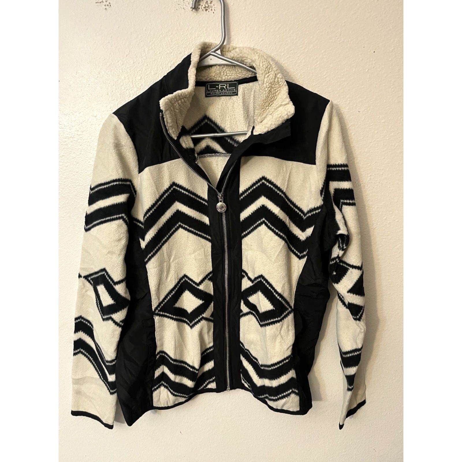 Ralph Lauren Ralph Lauren LRL Jacket Womens Medium Aztec Fleece Full Zip Outdoor Warm Size M / US 6-8 / IT 42-44 - 2 Thumbnail