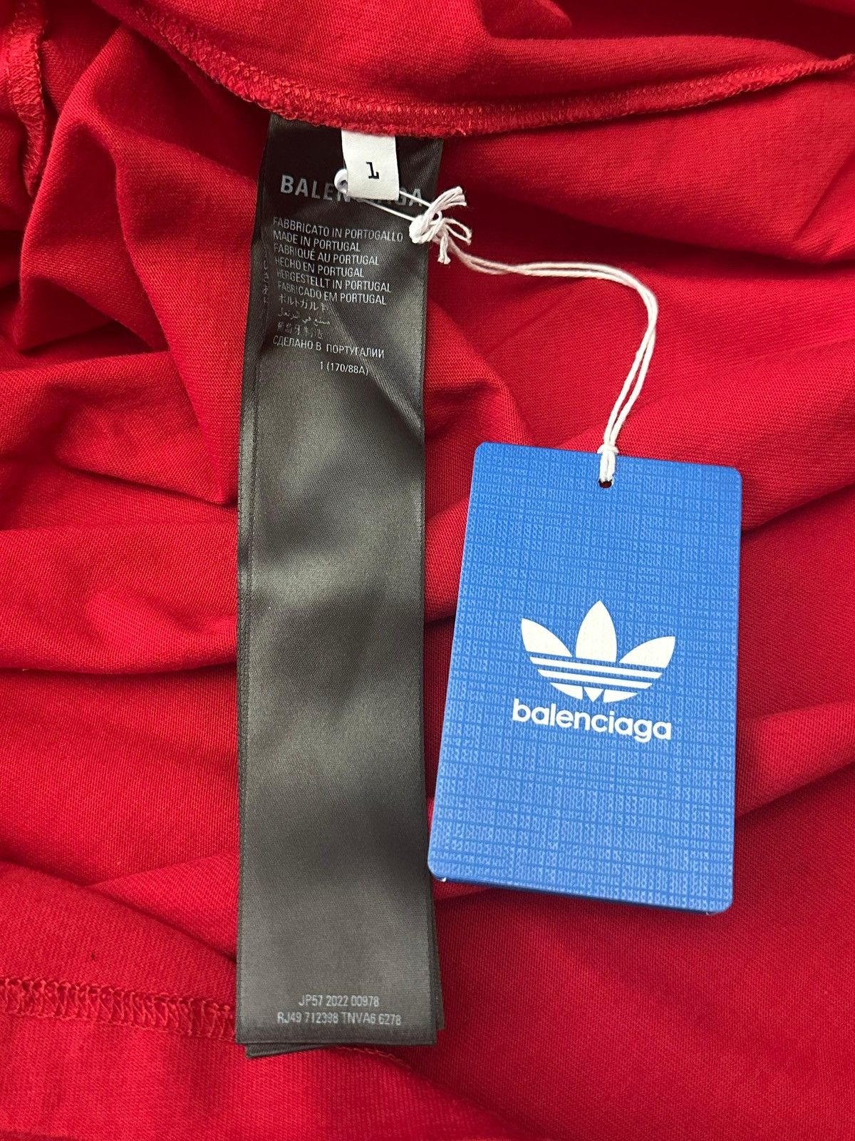 Adidas × Balenciaga Balenciaga Adidas T-shirt in Red Size US M / EU 48-50 / 2 - 5 Thumbnail