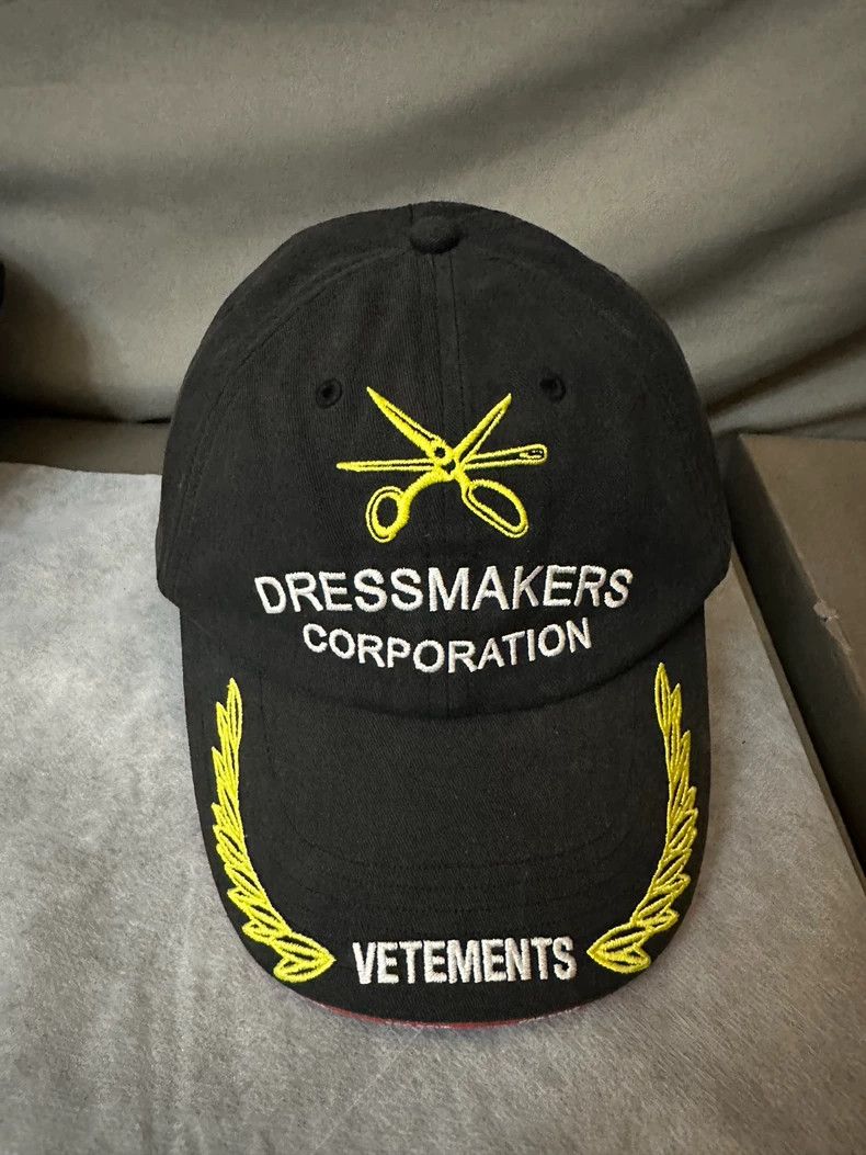 Vetements Vetements McDonald's Duckbill Cap Fits Head Well Size ONE SIZE - 1 Thumbnail