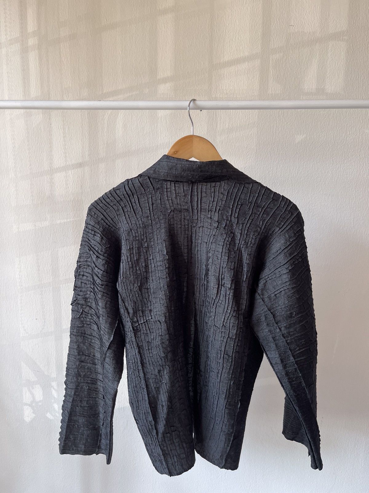 Issey Miyake × Pleats Please Issey Miyake Rare Issey Miyake Wood Skin Style Cardigan Size US M / EU 48-50 / 2 - 6 Thumbnail