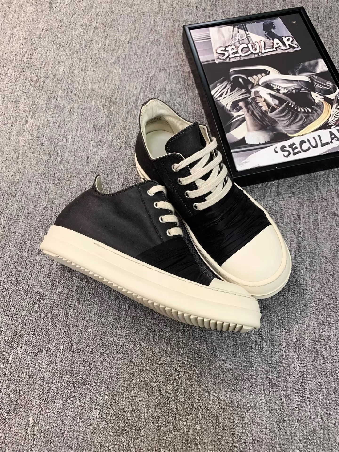 Rick Owens Rick Owens Black Strap High Top Sneakers K34 Size US 7.5 / IT 37.5 - 2 Thumbnail