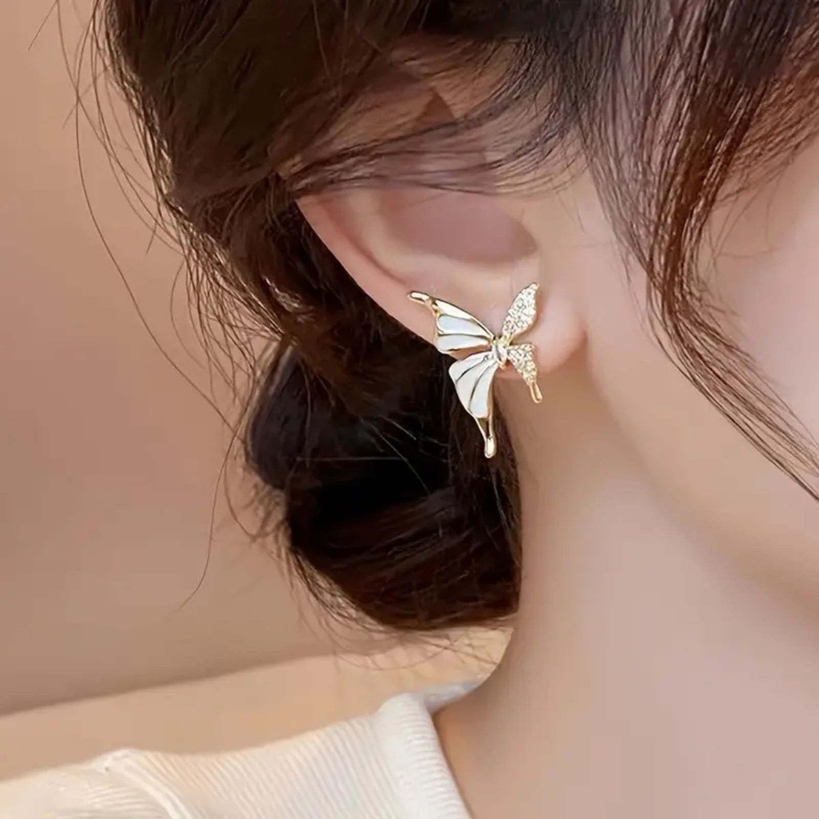Other Wicked Silk Elegant Classy Golden Butterfly Winged Earrings Size ONE SIZE - 1 Thumbnail
