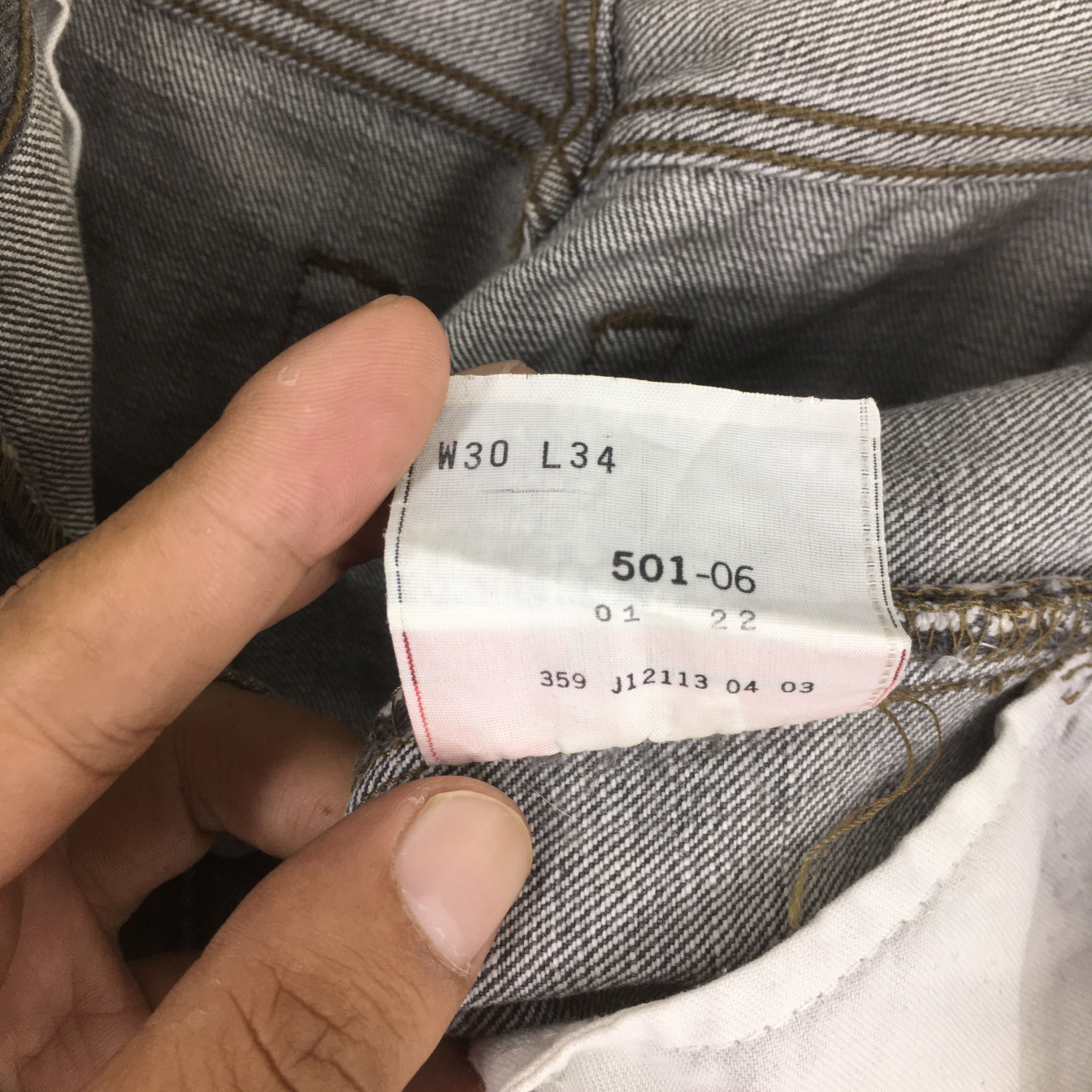 Levi's Size 28x29 Vintage 90s Levi's 501 Straight Cut Jeans S743 Size US 28 / EU 44 - 13 Thumbnail