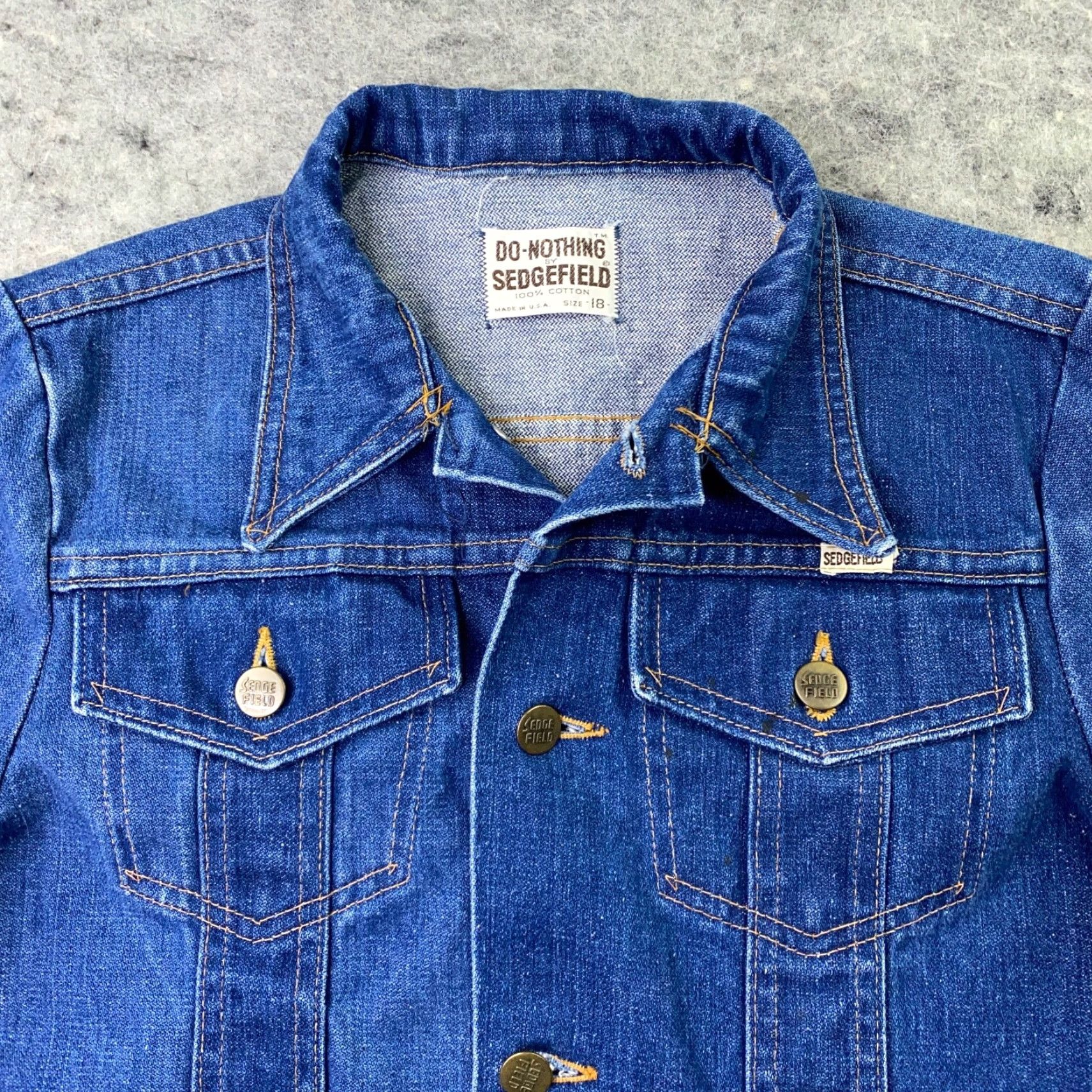 Denime VINTAGE Sedgefield Jacket Denim Trucker Womens Medium Blue 70s 80s USA Made Jacket Womens M Blue 70s 80s Jeans Style USA Fit Regular) Size M / US 6-8 / IT 42-44 - 3 Thumbnail