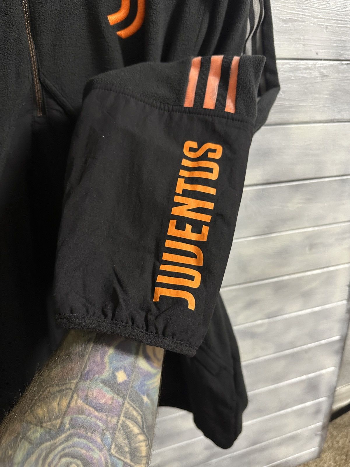 Adidas Rare Adidas Juventus Soccer/Football Pullover 2020 Size M Size US M / EU 48-50 / 2 - 7 Thumbnail