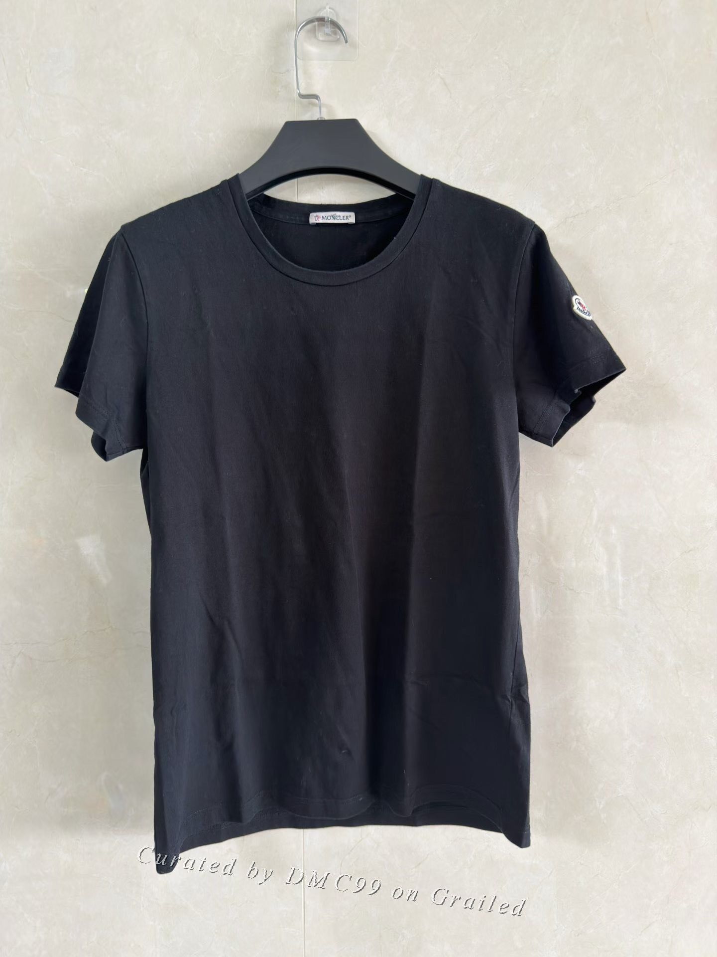 Moncler Moncler Logo Patch Solid Round Neck T-Shirt Size US M / EU 48-50 / 2 - 1 Thumbnail