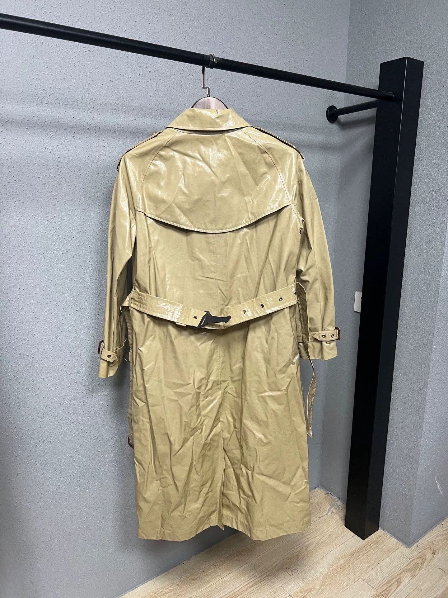 Burberry Burberry Khaki PVC Glossy Check Trench Coat Size US M / EU 48-50 / 2 - 2 Thumbnail