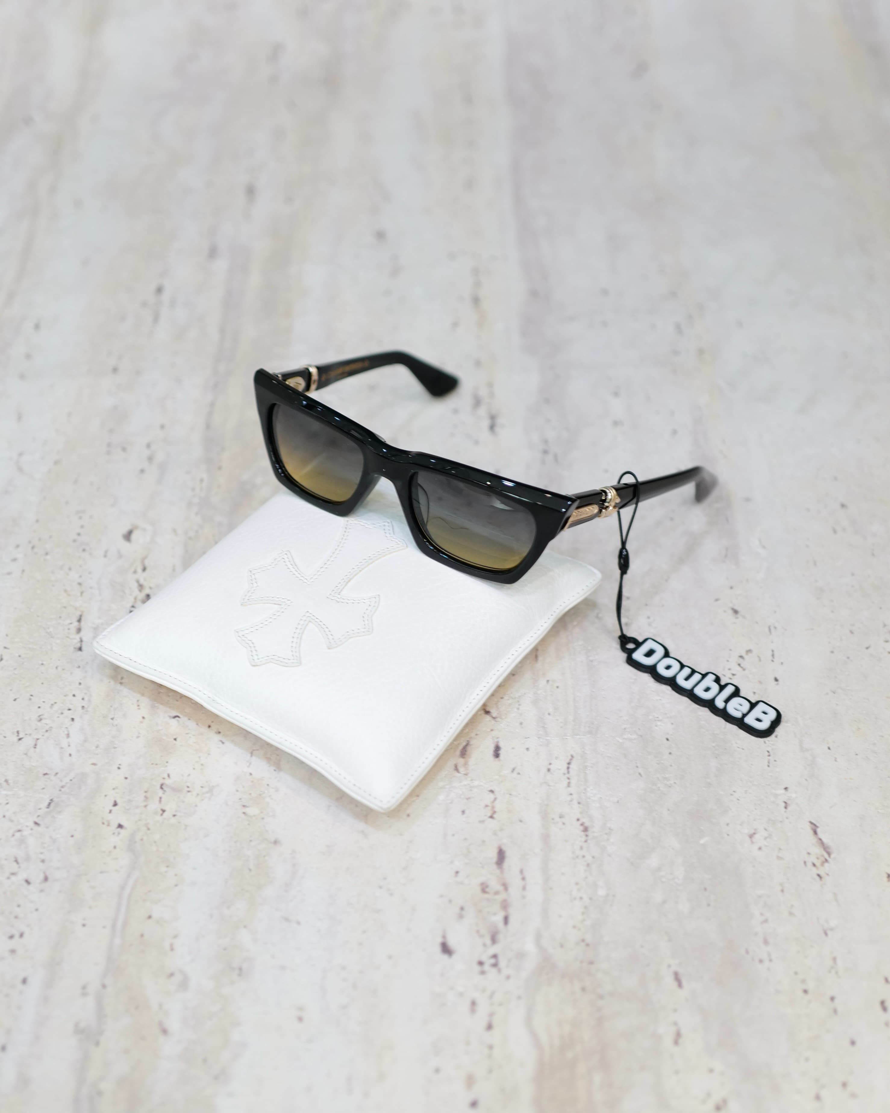【送料&関税込】Chrome Hearts Cliterally - Black / 18k Gold Chrome Hearts Cliterally - Black / 18k Gold Sunglasses