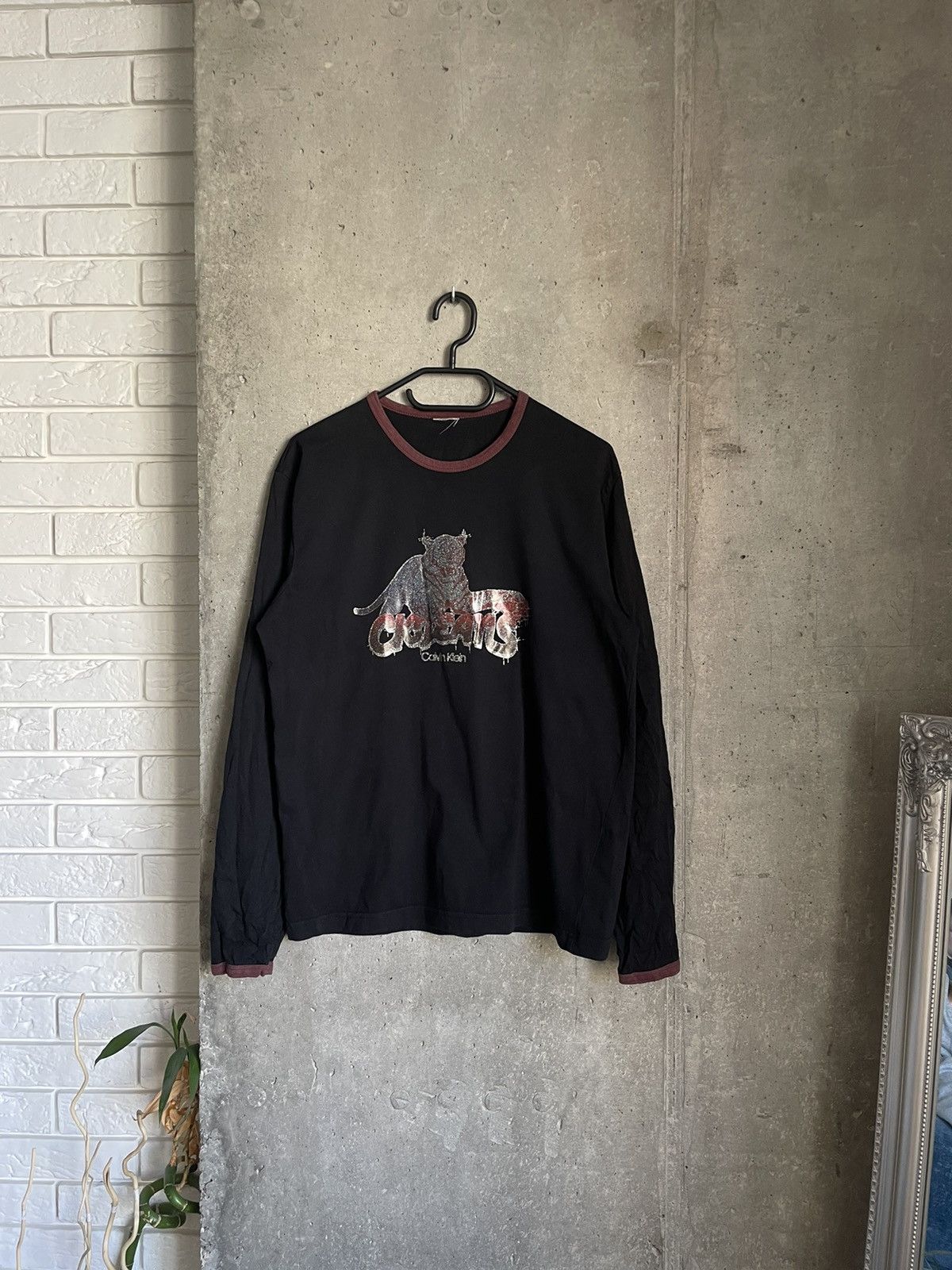 Calvin Klein Vintage Archive Calvin Klein Jeans Tiger Longsleeve Opium Size L / US 10 / IT 46 - 4 Thumbnail