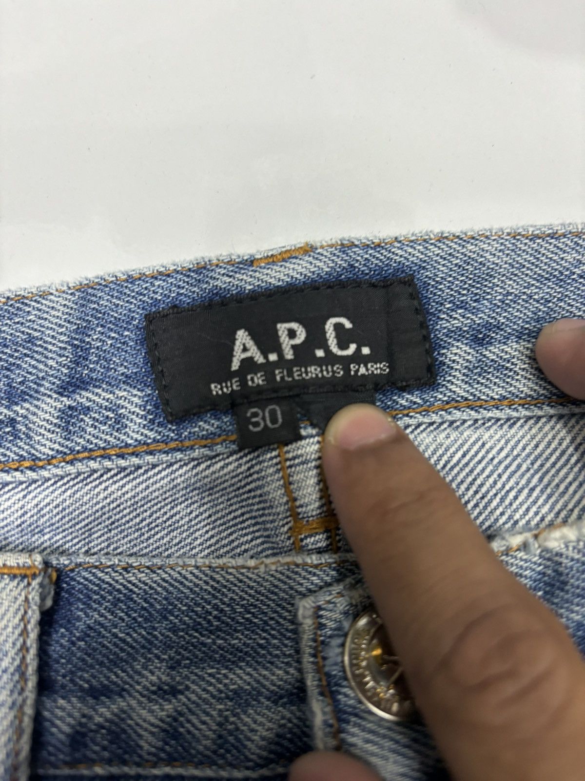 A.P.C. 🔥APC SELVEDGE DISTRESSED DENIM JEANS Size US 29 - 8 Thumbnail