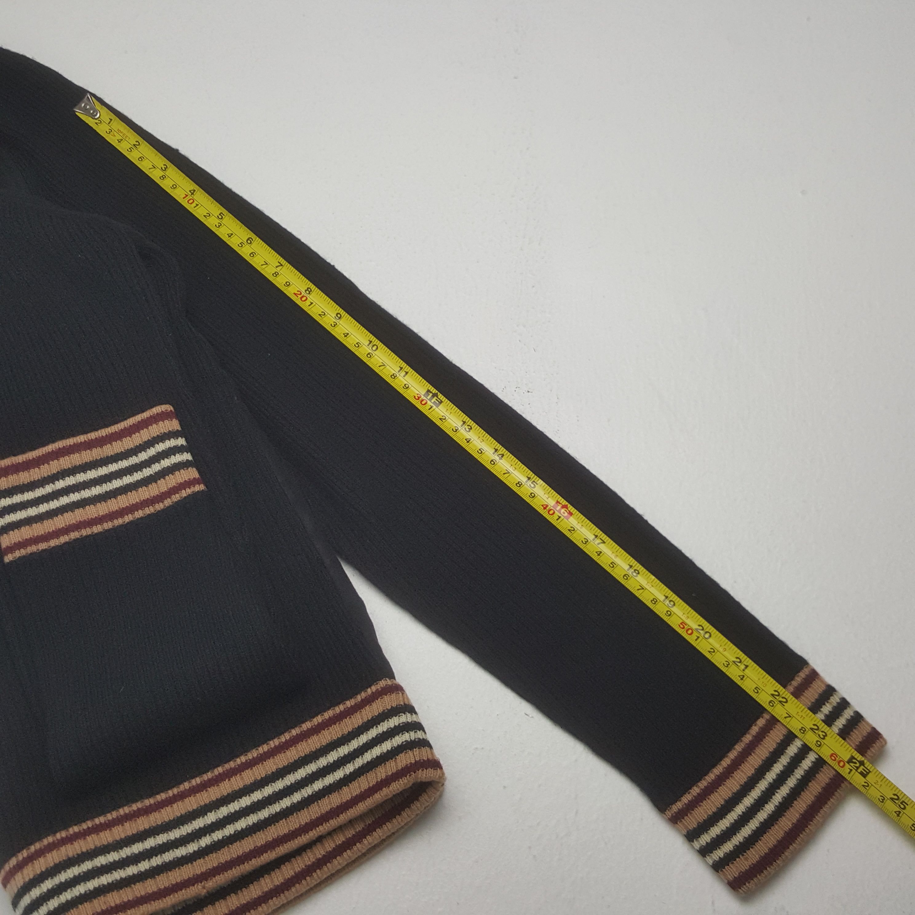 Burberry Vintage Burberry London Designer Sweater Jacket C324N2 Size US XS / EU 42 / 0 - 6 Thumbnail