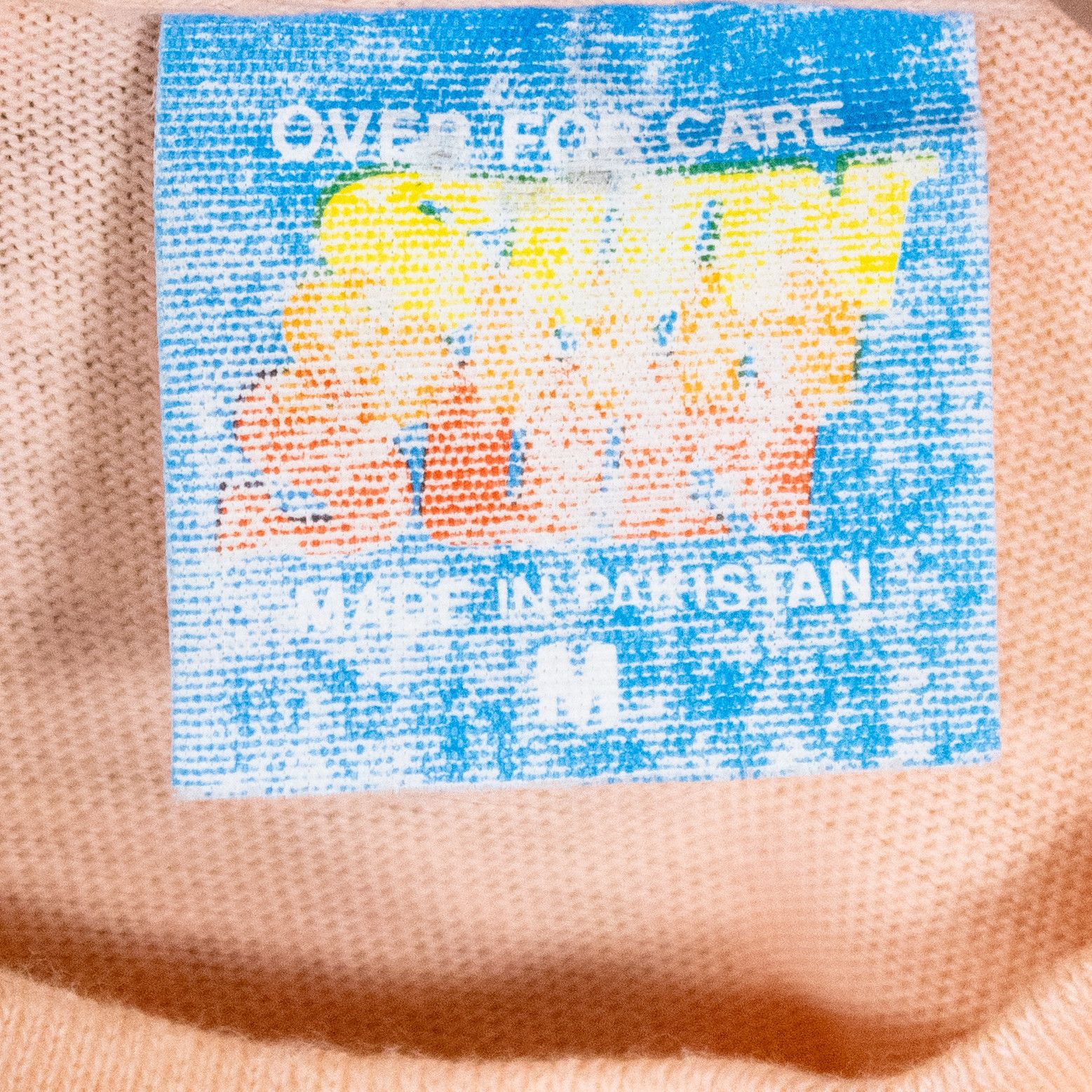 Vintage Vintage 1990’s Weekend Animal Single Stitch Pink Tee Size US M / EU 48-50 / 2 - 5 Thumbnail