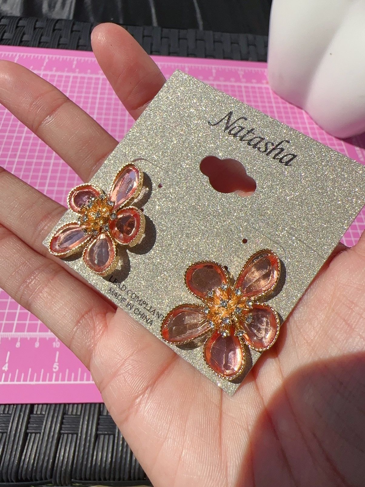 Designer Natasha Gold tone Pink crystal flower earrings stud Size ONE SIZE - 3 Thumbnail