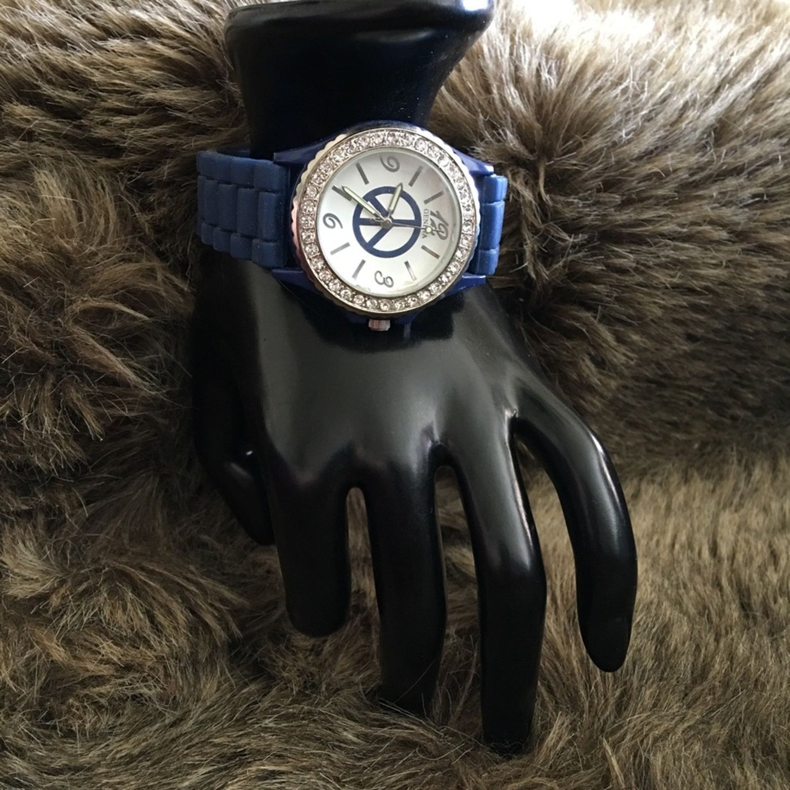 Geneva Geneva Peace blue silicone band rhinestone watch Size ONE SIZE - 3 Thumbnail