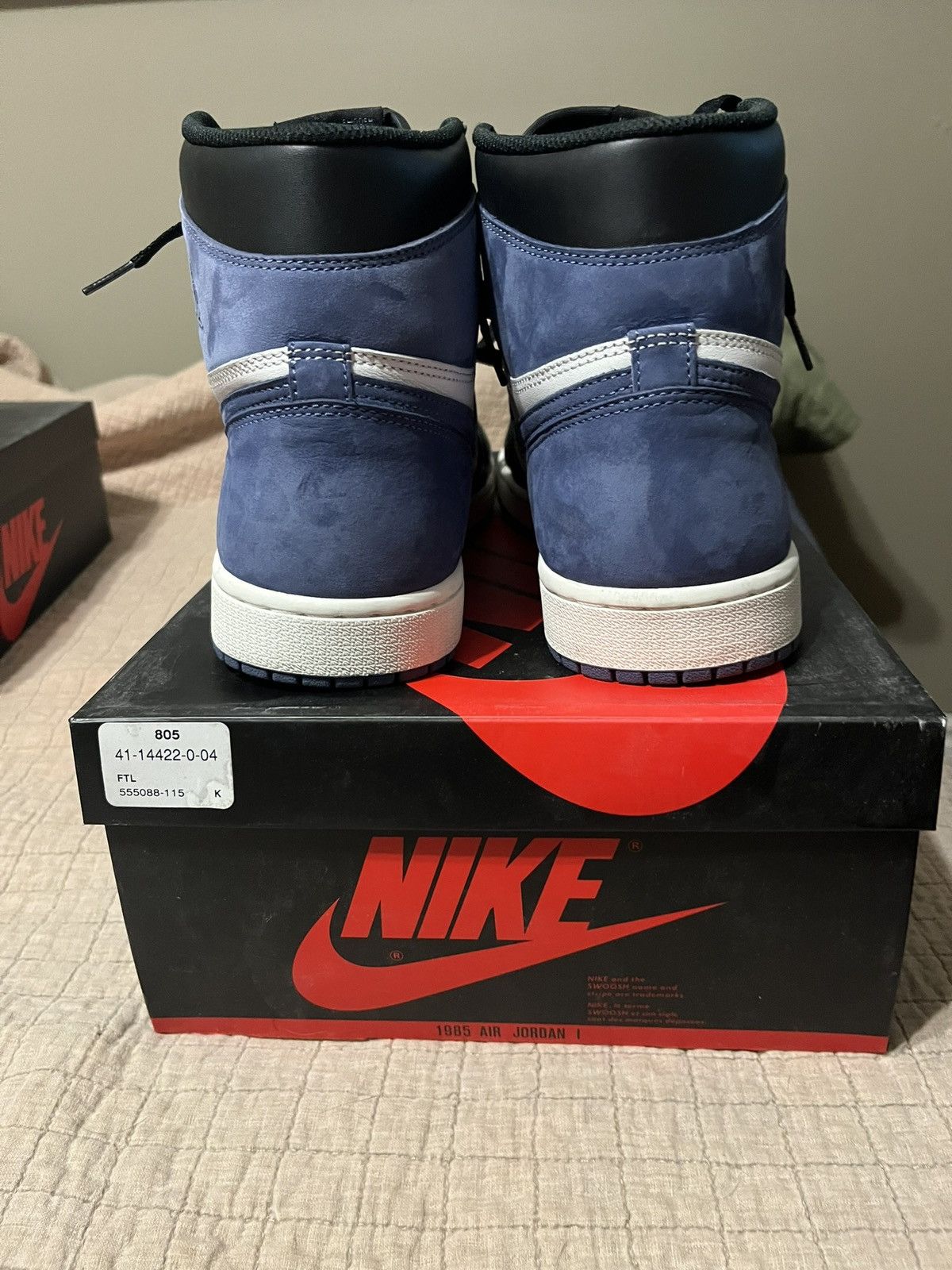 Jordan Brand × Nike Air Jordan 1 Retro High OG Blue Moon Best Hand In the Game Size US 11 / EU 44 - 2 Thumbnail