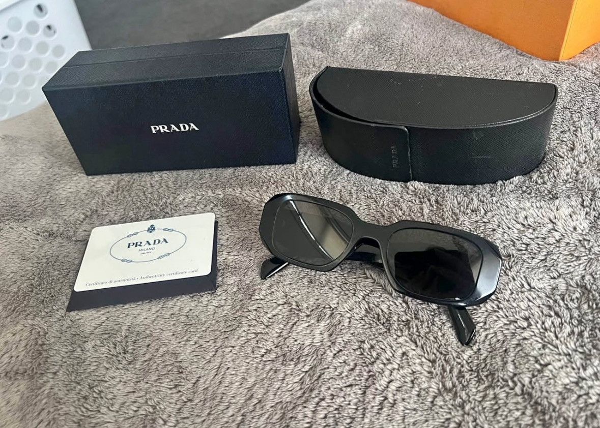 Prada Prada 17ws Sunglasses Size ONE SIZE - 1 Preview