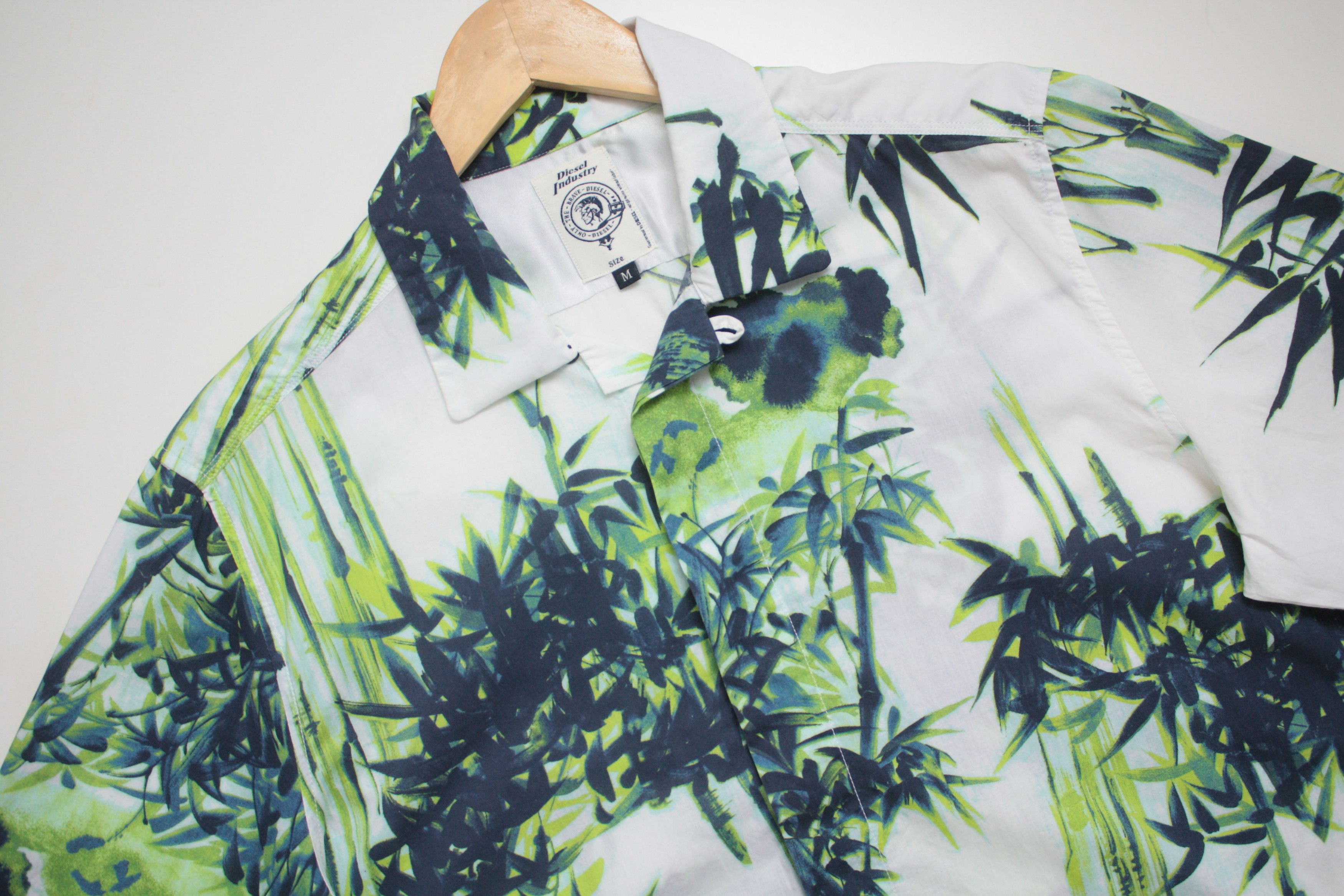 Diesel Diesel Men's ERLWI Shirt Tropical Hawaiian Print Size Medium Size US M / EU 48-50 / 2 - 4 Thumbnail