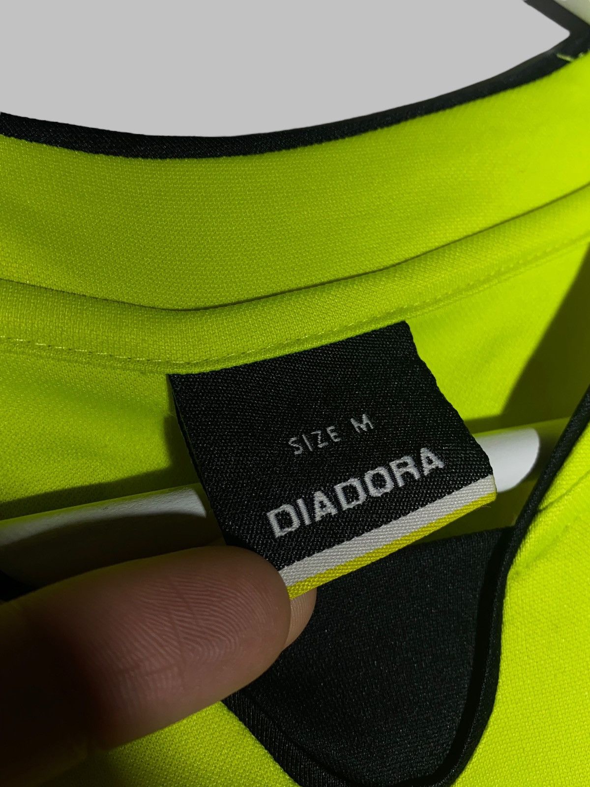 Diadora FC Twente 09/10 Goalkeeper Jersey Diadora ArkeFly Eredivisie Size US M / EU 48-50 / 2 - 11 Thumbnail