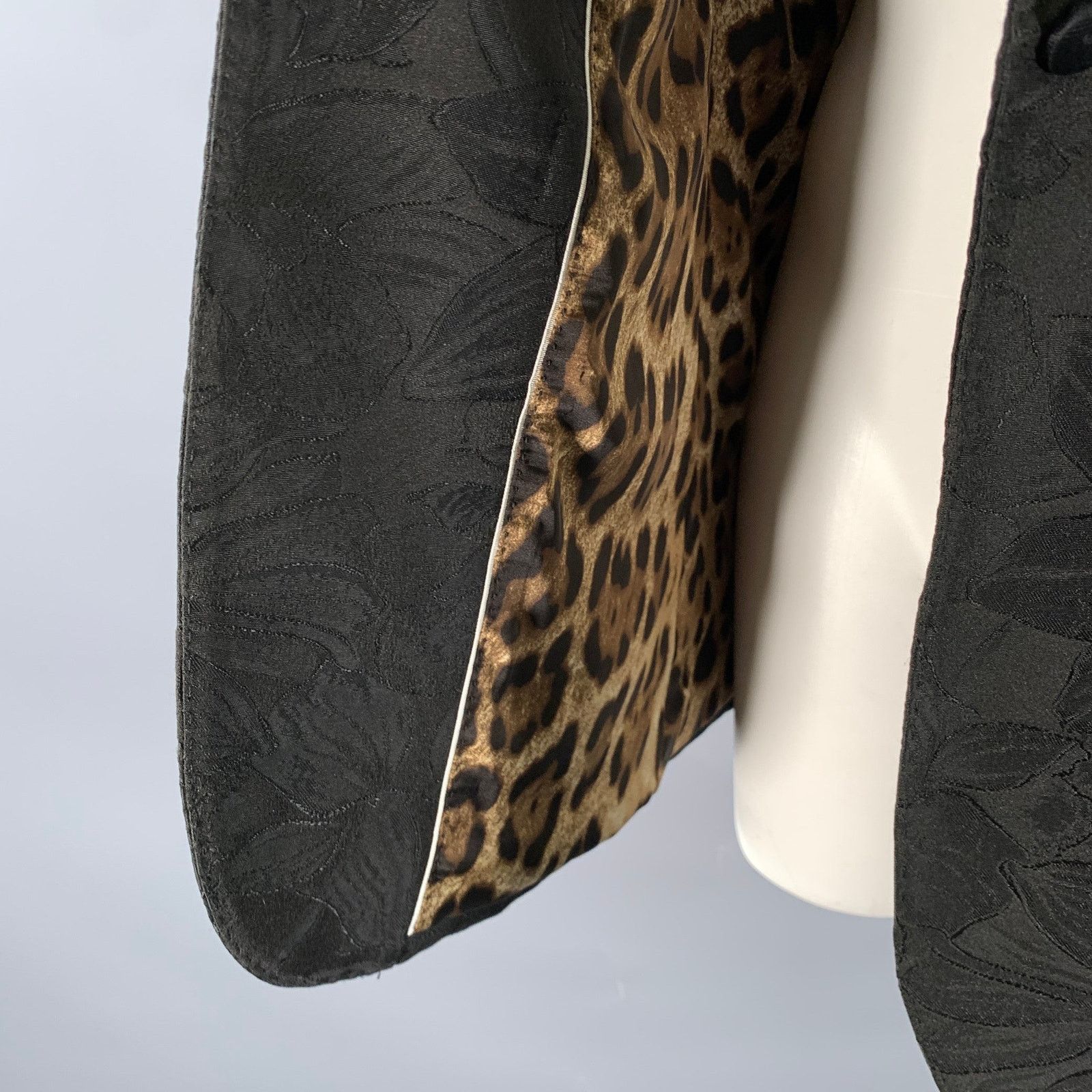 Dolce & Gabbana DOLCE & GABBANA Size 12 Black Floral Jaquard Blazer Size XL / US 12-14 / IT 48-50 - 6 Thumbnail