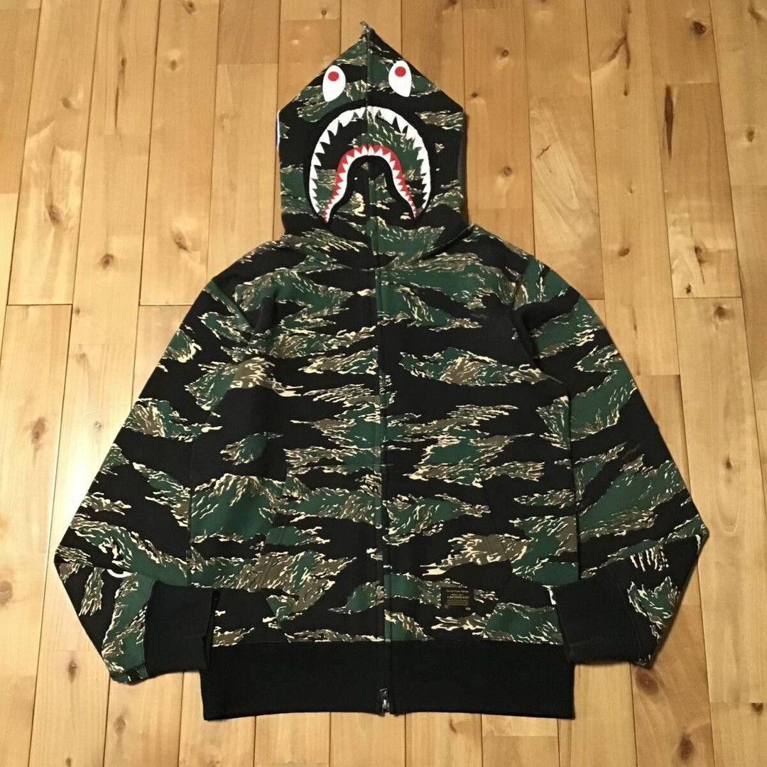 Bape 2016 BAPE Tiger Camo Shark Full Zip Hoodie a bathing ape Size US M / EU 48-50 / 2 - 2 Thumbnail