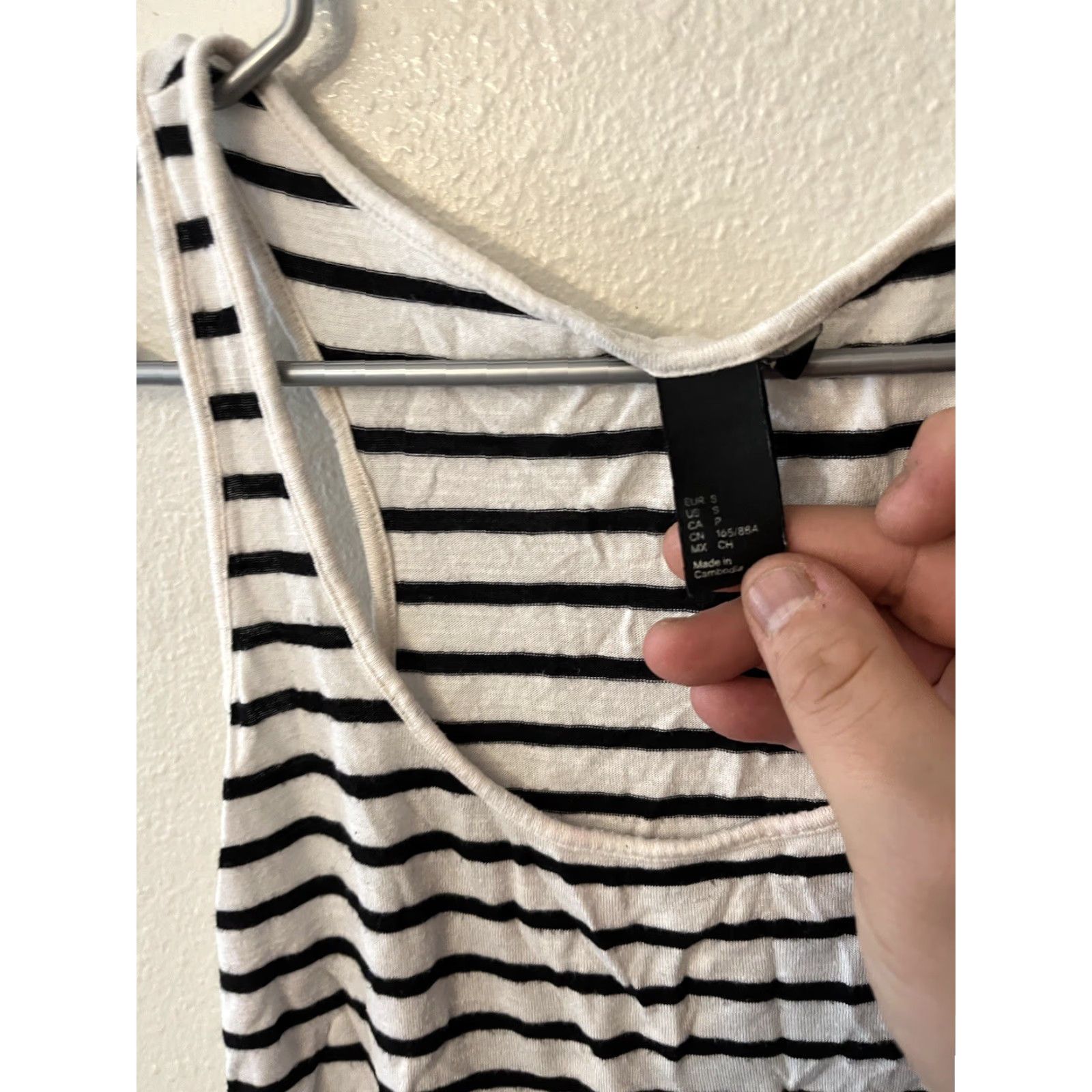 H&M H&M Basic Tank Size Small Black White Muscle Shirt Women Striped Size S / US 4 / IT 40 - 2 Thumbnail