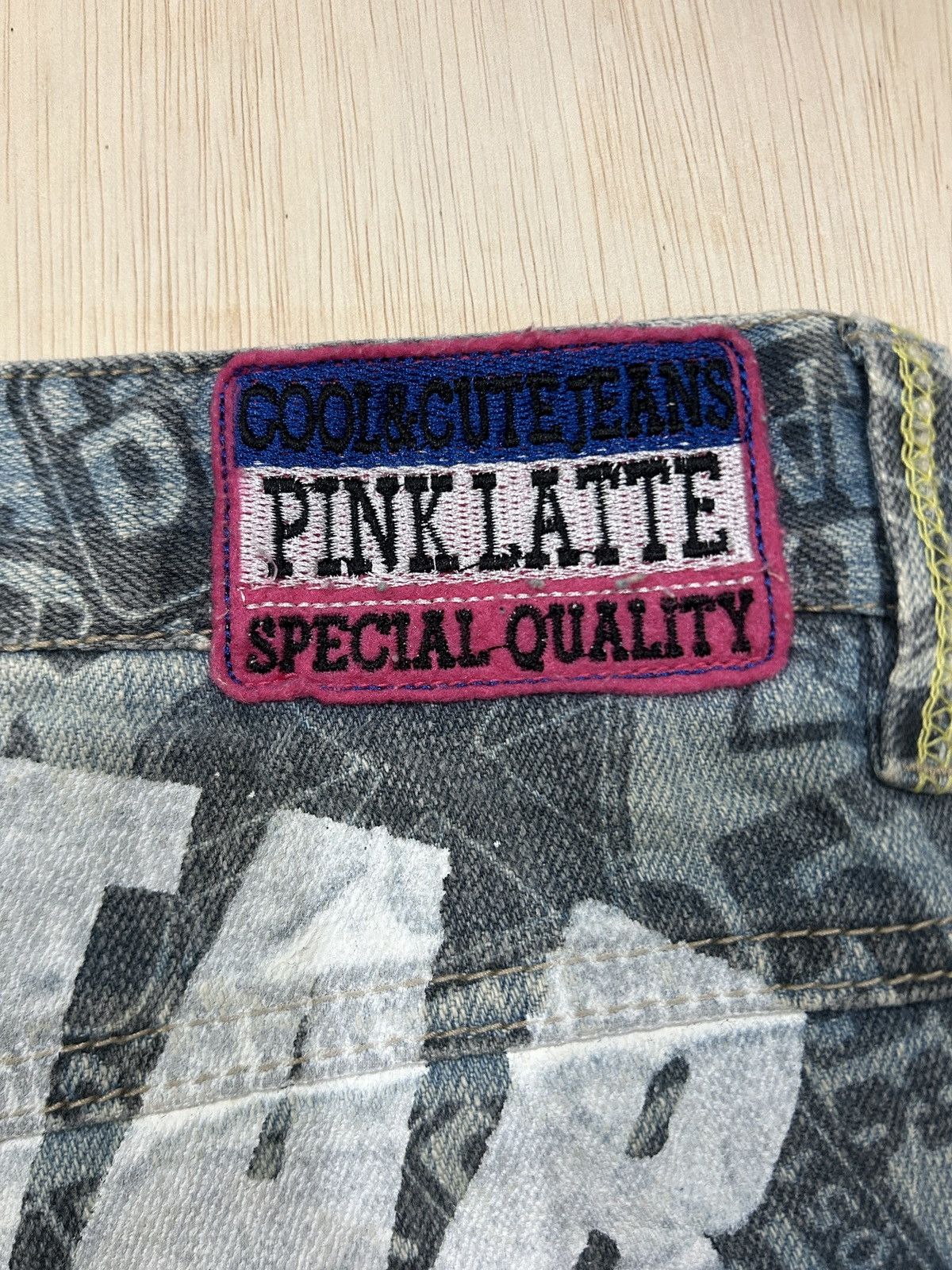 Japanese Brand Vintage Pink Latte Full Printed Jeans Size US 30 / EU 46 - 8 Thumbnail