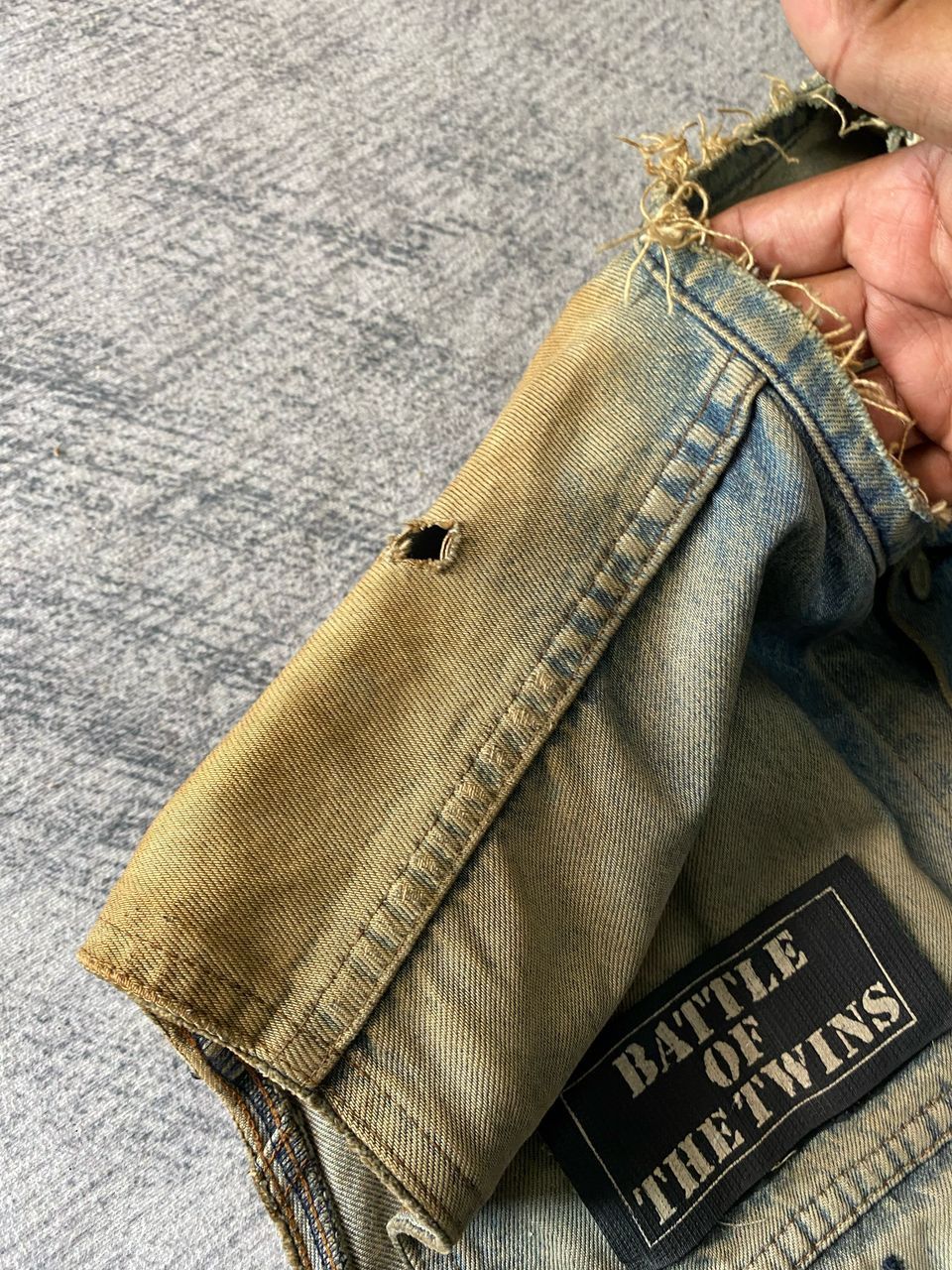 Levi's × Vintage Vintage Levis Distressed Denim Vest Jacket Size US M / EU 48-50 / 2 - 16 Thumbnail