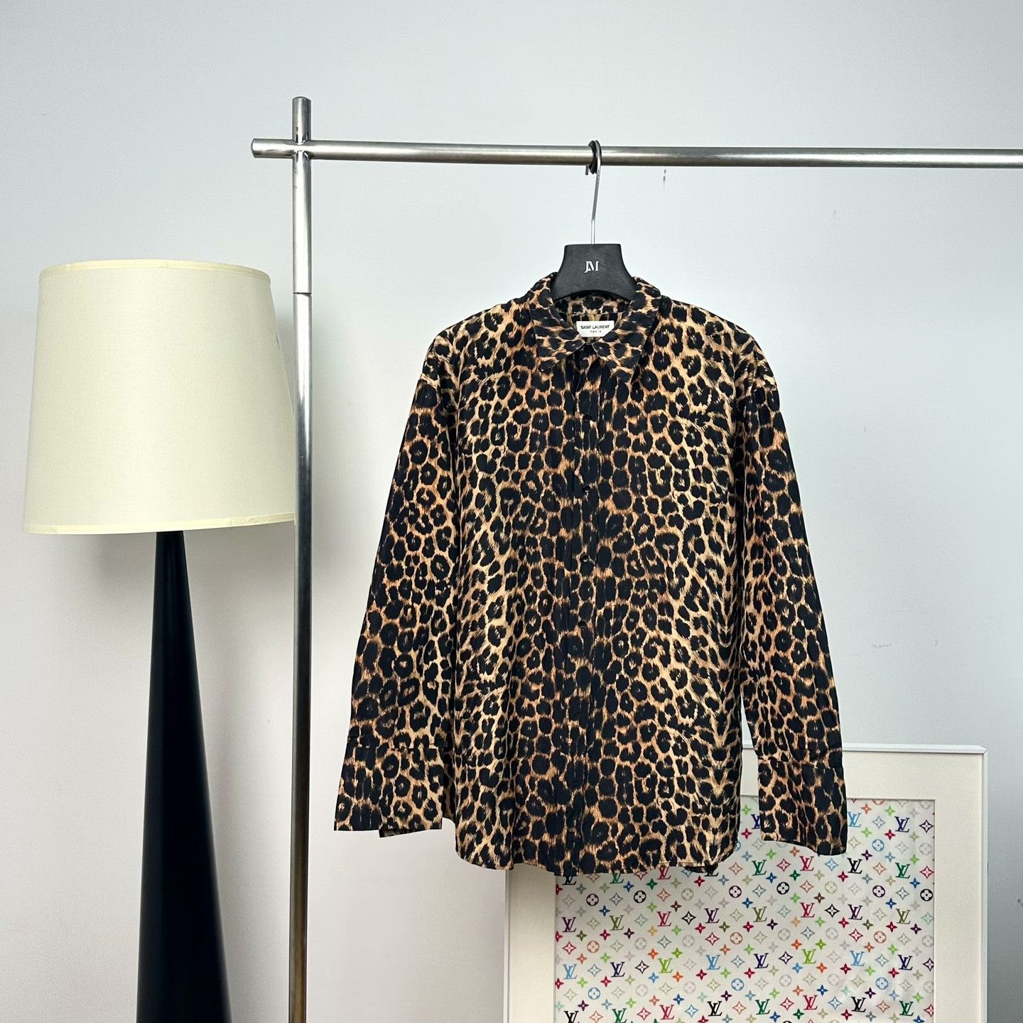 Saint Laurent Paris Saint Laurent Leopard Print Silk Shirt Size M / US 6-8 / IT 42-44 - 1 Thumbnail