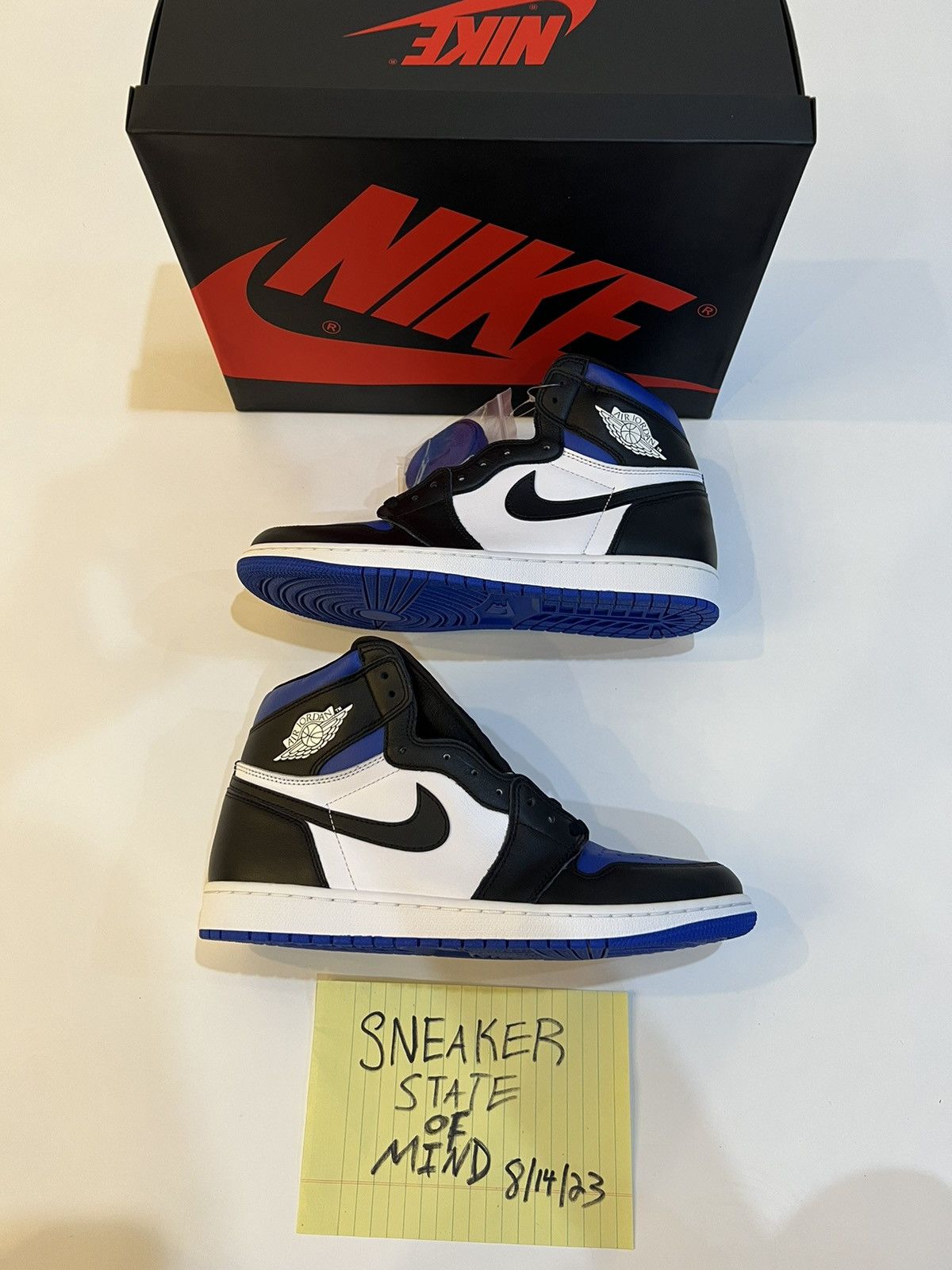 Jordan Brand × Nike BRAND NEW AIR JORDAN 1 RETRO HIGH OG “ROYAL TOE” SIZE: 8.5 Size US 8.5 / EU 41-42 - 2 Thumbnail
