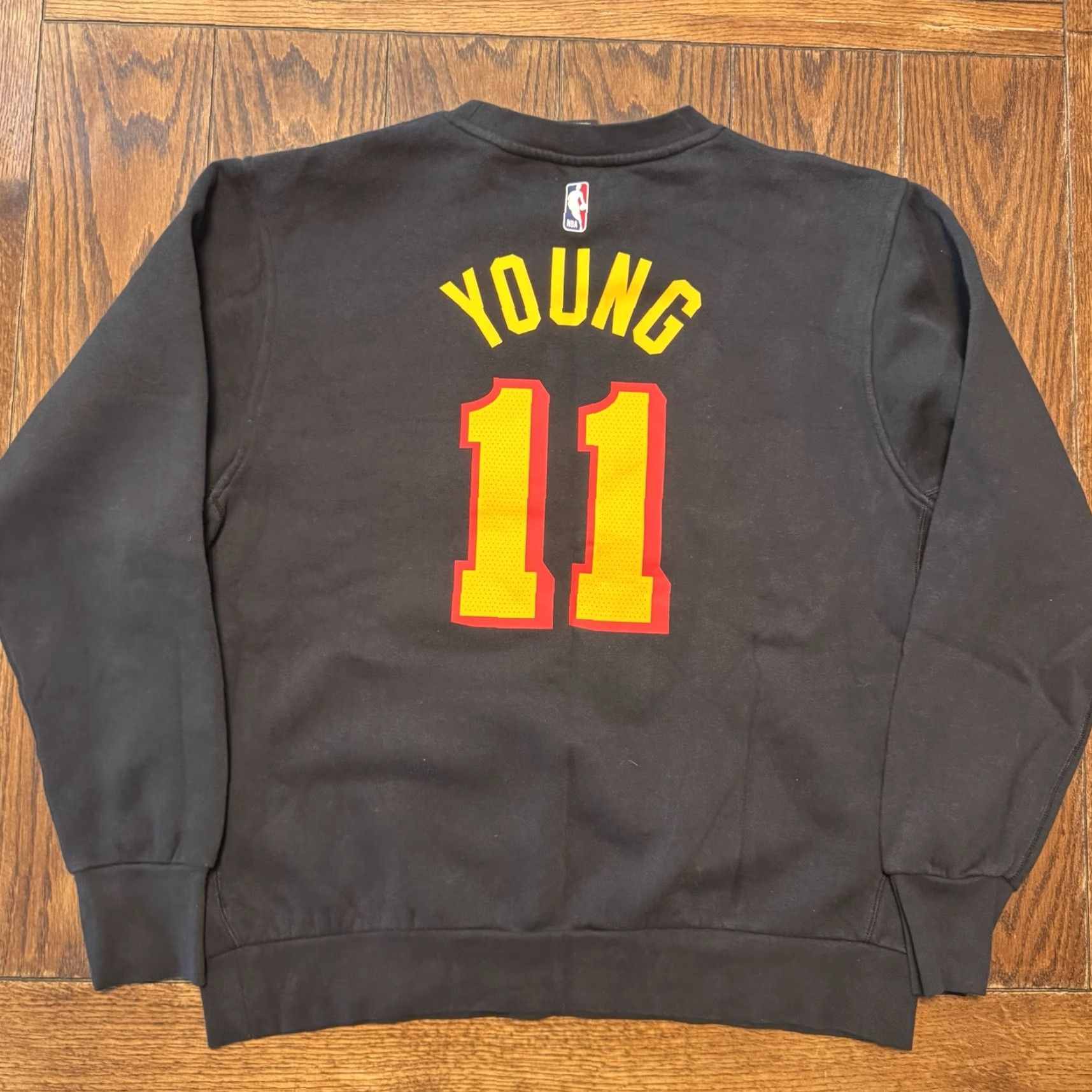 Jordan Brand Jordan Brand Trey Young Atlanta Hawks Sweatshirt Large Statement Name Number Size US L / EU 52-54 / 3 - 4 Thumbnail