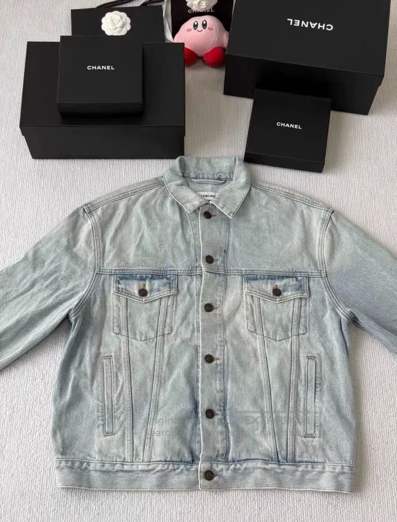 Balenciaga Balenciaga Iron tower embroidery denim jacket Size XS / US 0-2 / IT 36-38 - 1 Thumbnail