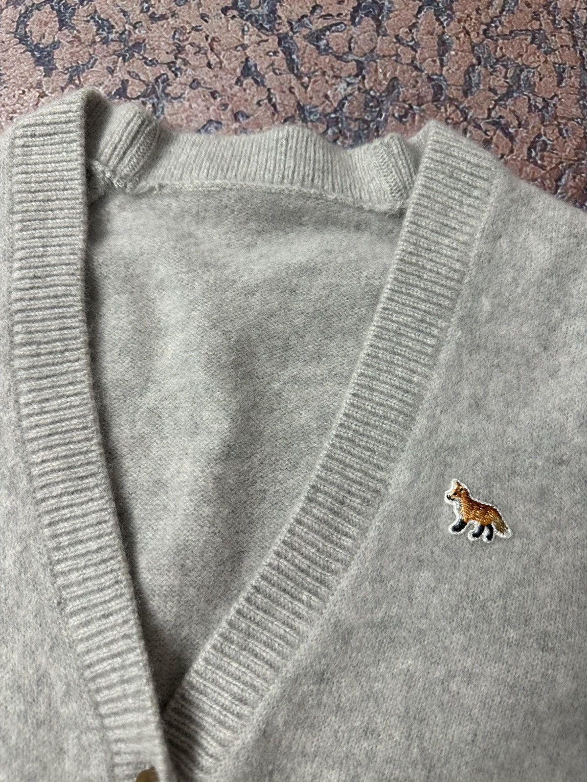 Maison Kitsune Maison Kitsune Fox head patch classic cardigan Size S / US 4 / IT 40 - 4 Thumbnail