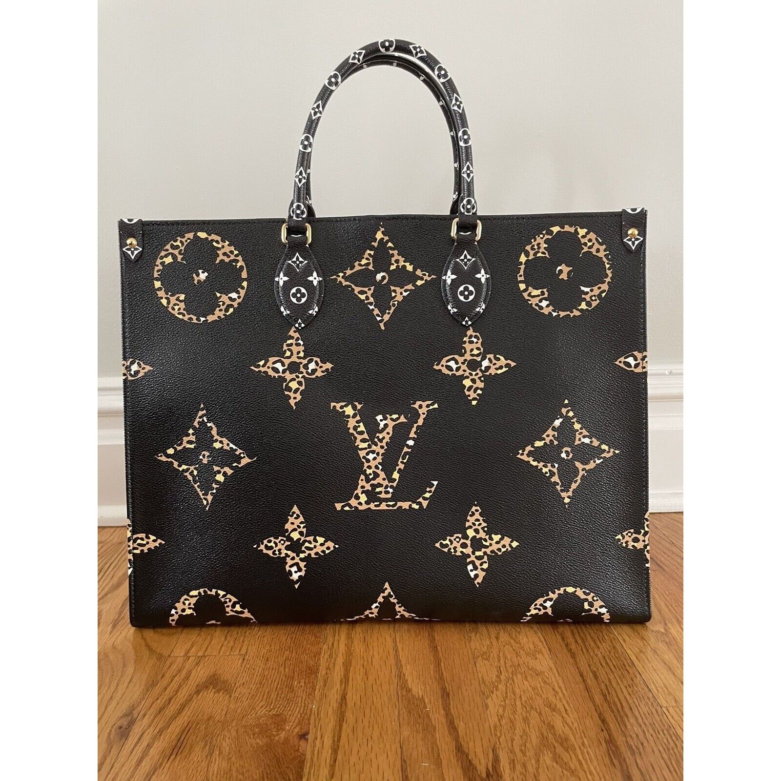 Louis Vuitton OnTheGo Fabric Interior Jungle Monogram Giant Tote GM Size ONE SIZE - 8 Thumbnail