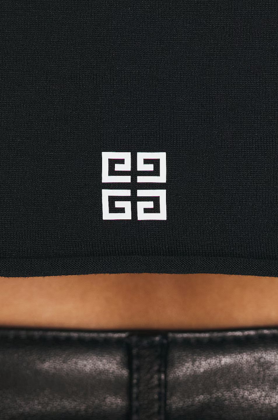 Givenchy o1srvl11e0825 Cropped T-Shirt in Black Size M / US 6-8 / IT 42-44 - 5 Thumbnail