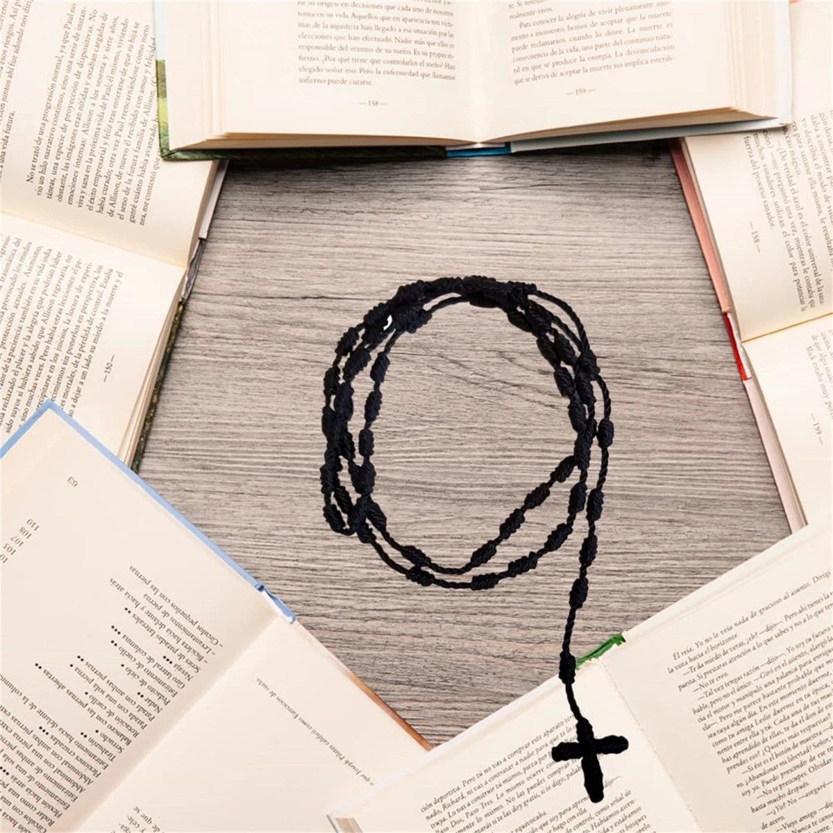 Designer × Jewelry × Vintage Handmade Knotted rosary with Cross Charm Black Rosary Size ONE SIZE - 2 Thumbnail