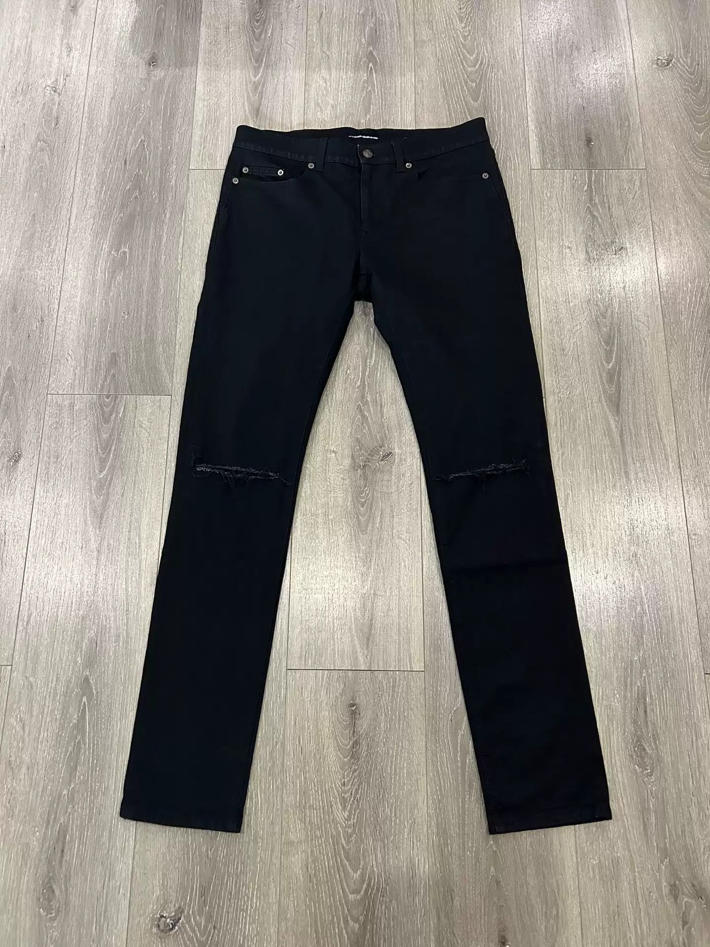image of Saint Laurent Paris Saint Laurent Slp D02 Black Knife Cut Slim Jeans, Men's (Size 32)
