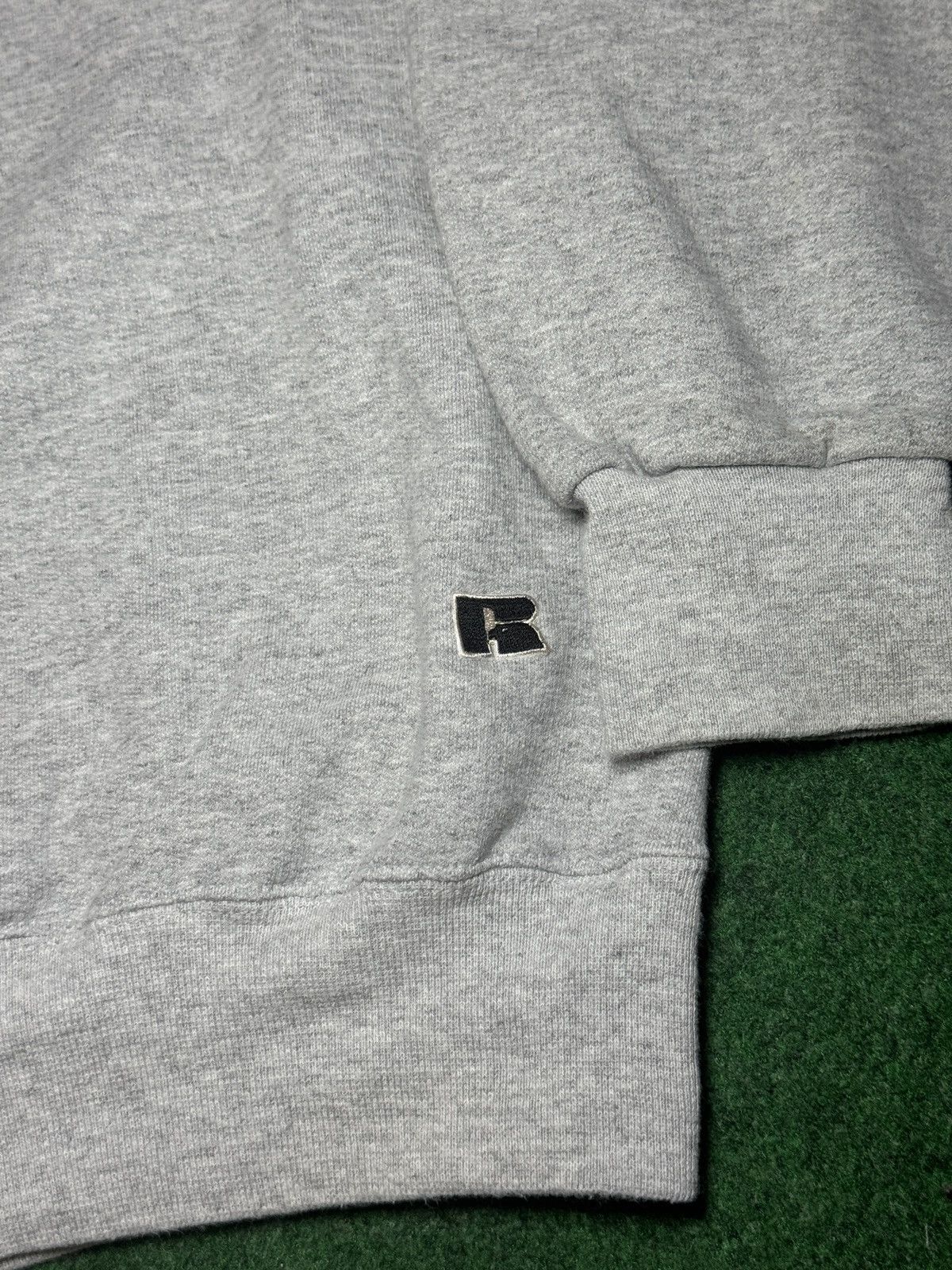 Russell Athletic Vintage 90s Russell Athletic Gray Minimalist Sweatshirt Size US L / EU 52-54 / 3 - 3 Thumbnail