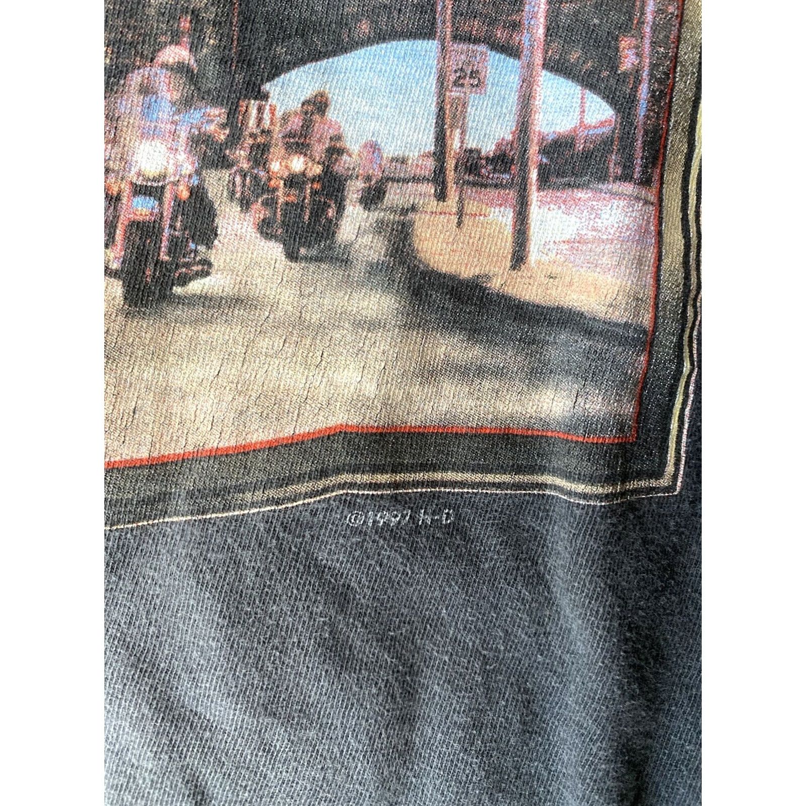 Harley Davidson VINTAGE Harley-Davidson Eagle T Shirt XL Black Men Short Sleeve Crew Neck 90s Biker Motorcycle Graphic Print Double-Sided Size US XL / EU 56 / 4 - 4 Thumbnail